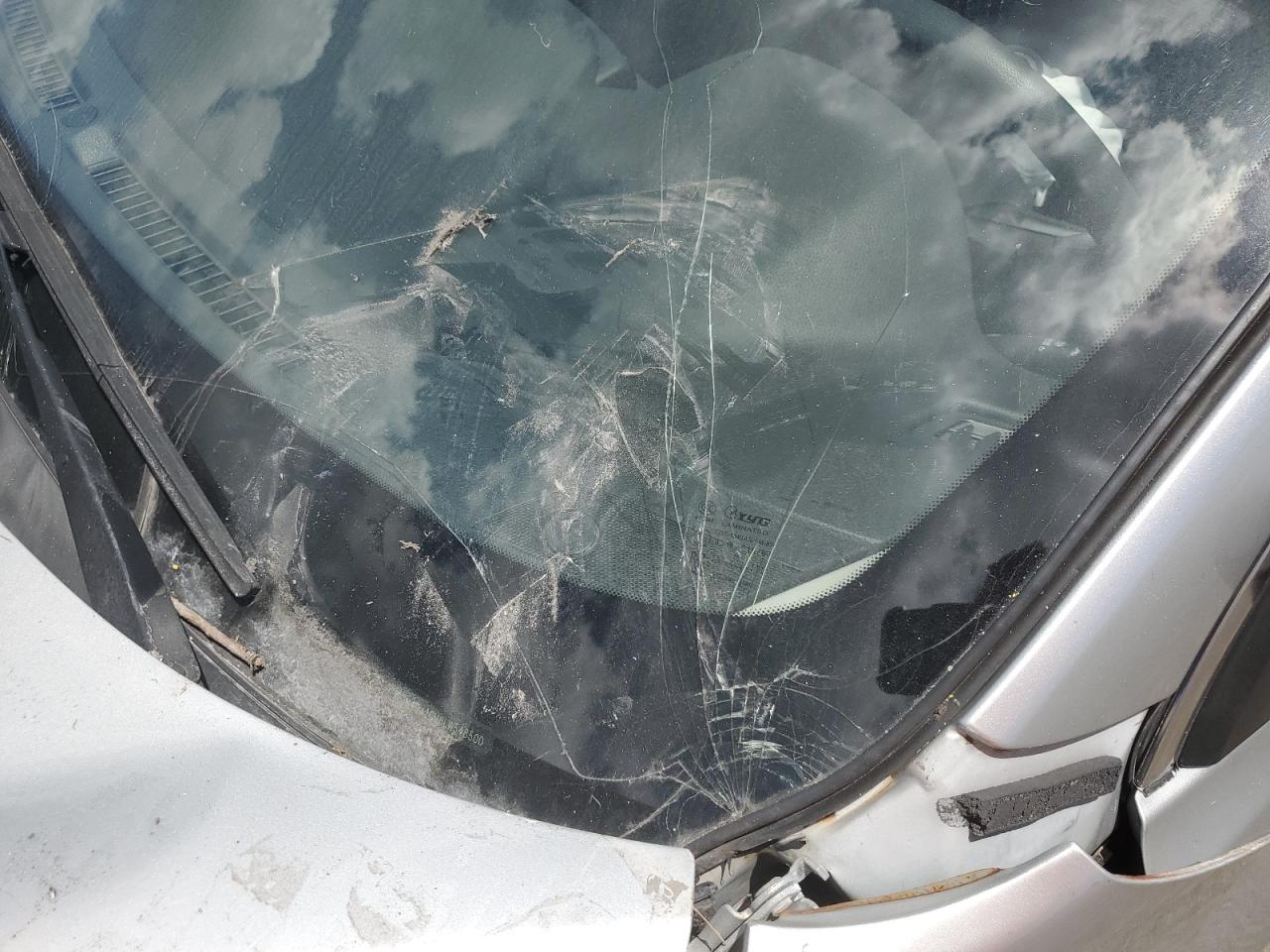 2020 Nissan Rogue Sport Sv Серебряный vin: JN1BJ1CV8LW548500 Damage: Windshield, Broken, Replacement Required
