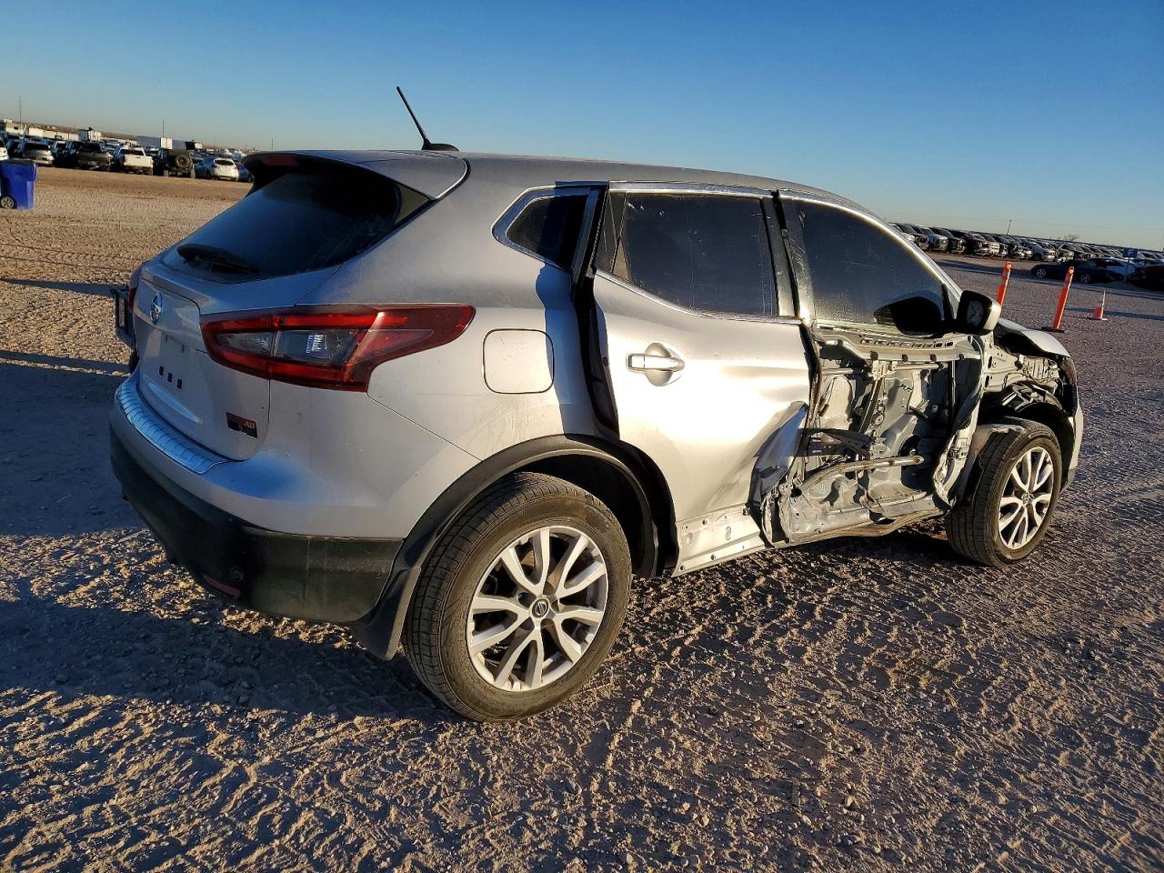 2020 Nissan Rogue Sport S Silver vin: JN1BJ1CV9LW541426