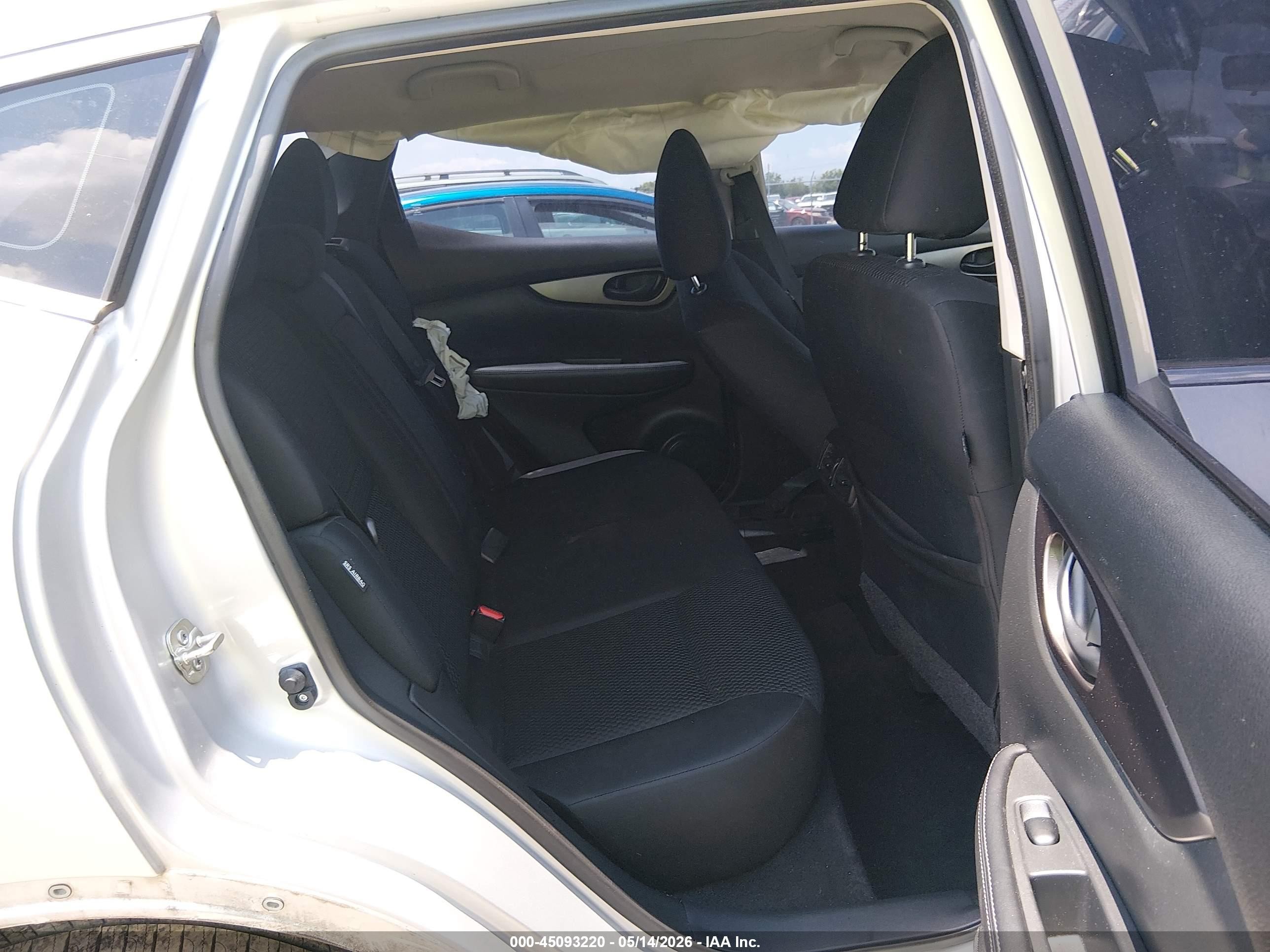 2020 Nissan Rogue Sport S Fwd Xtronic Cvt Серебряный vin: JN1BJ1CV9LW547324