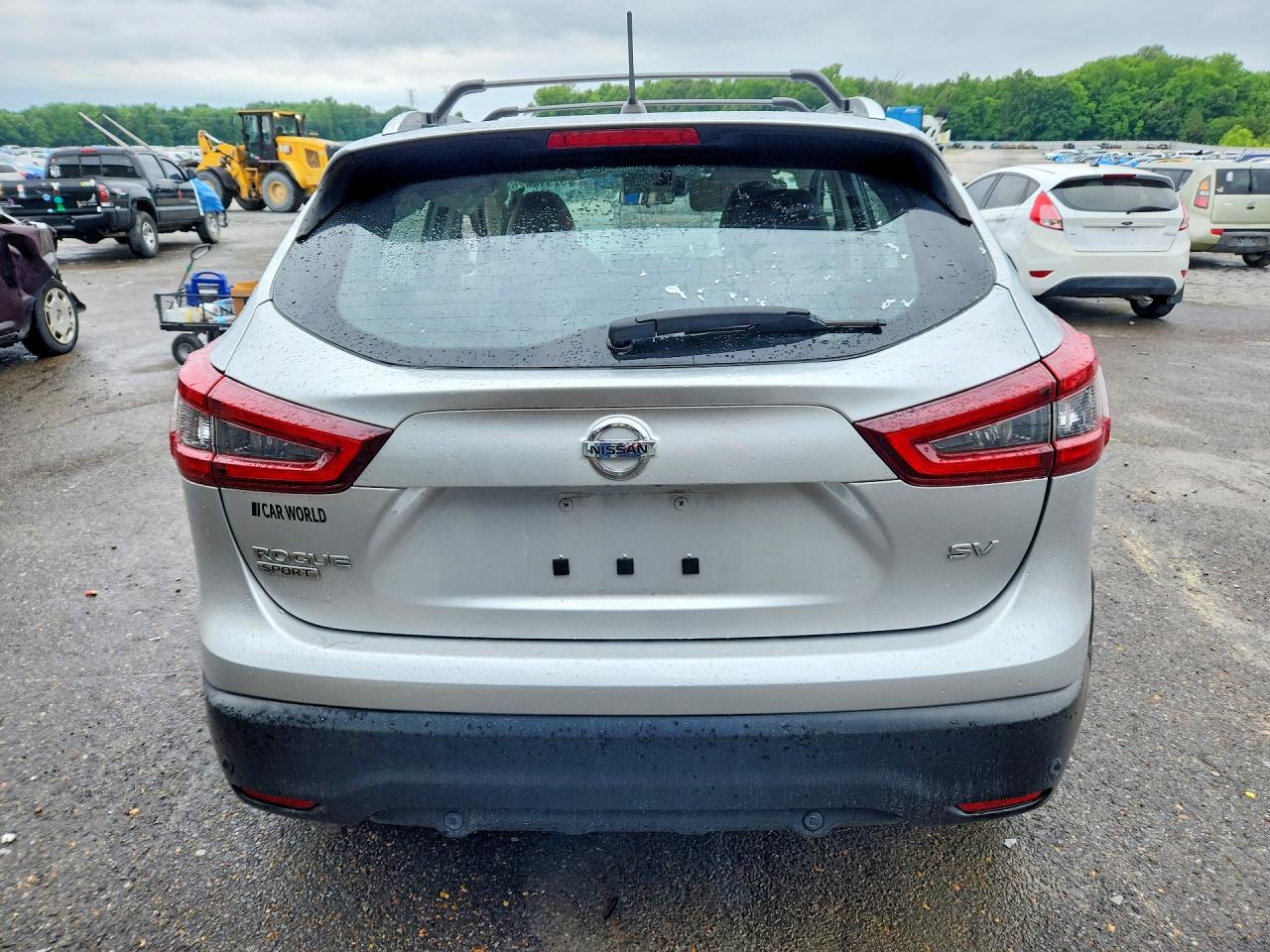 2020 Nissan Rogue Sport Sv Silver vin: JN1BJ1CVXLW540852