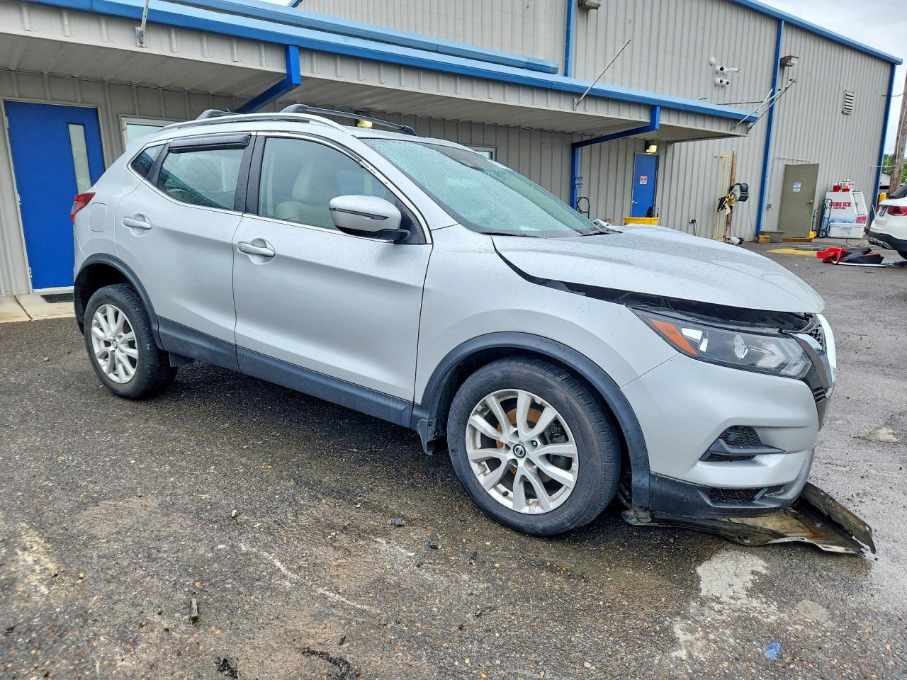 2020 Nissan Rogue Sport Sv Silver vin: JN1BJ1CVXLW540852