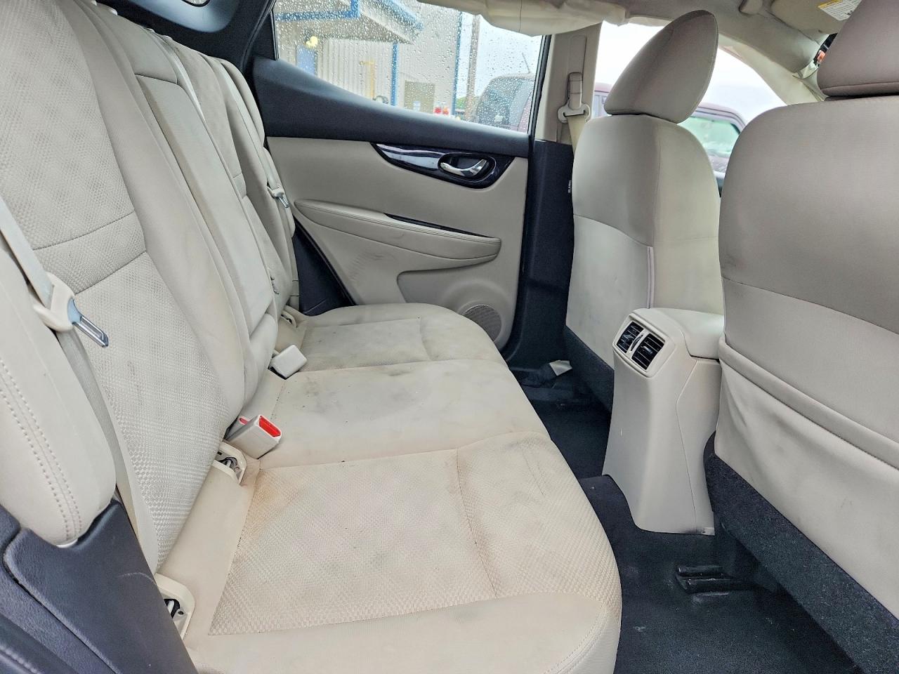 2020 Nissan Rogue Sport Sv Silver vin: JN1BJ1CVXLW540852