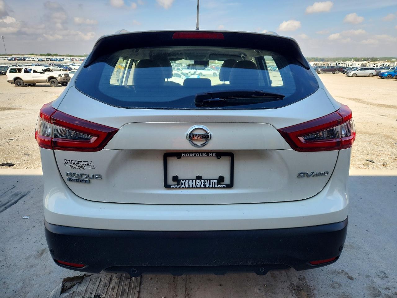 2020 Nissan Rogue Sport Sv White vin: JN1BJ1CW8LW370404