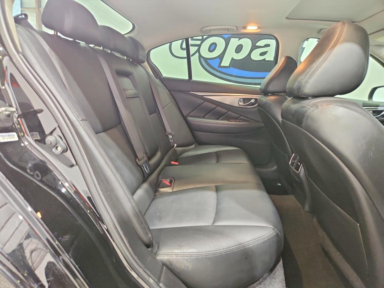 2014 Infiniti Q50 Base Black vin: JN1BV7AP0EM671010