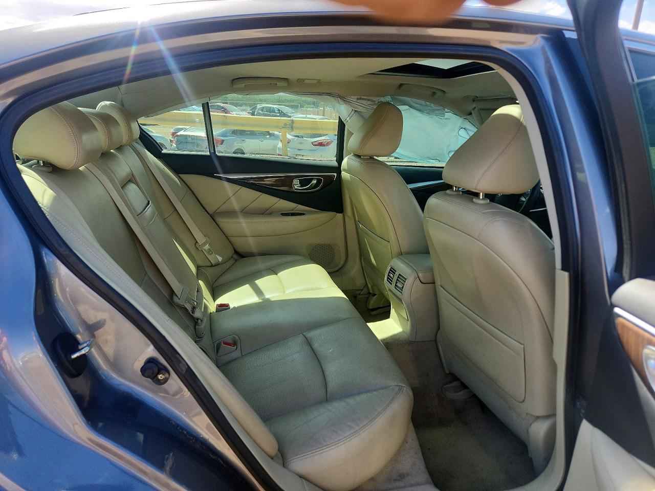 2014 Infiniti Q50 Premium Gray vin: JN1BV7AP0EM676935