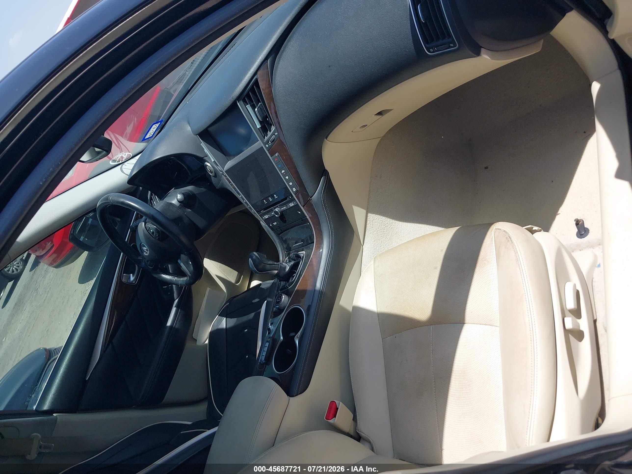 2014 Infiniti Q50 Premium Черный vin: JN1BV7AP0EM683691