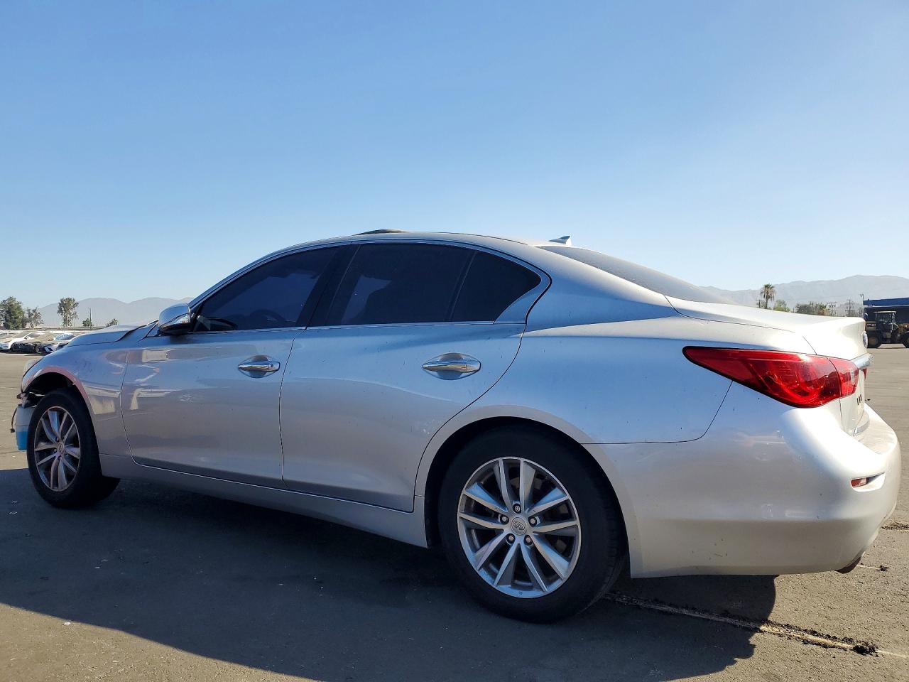 2015 Infiniti Q50 Base Silver vin: JN1BV7AP0FM333687
