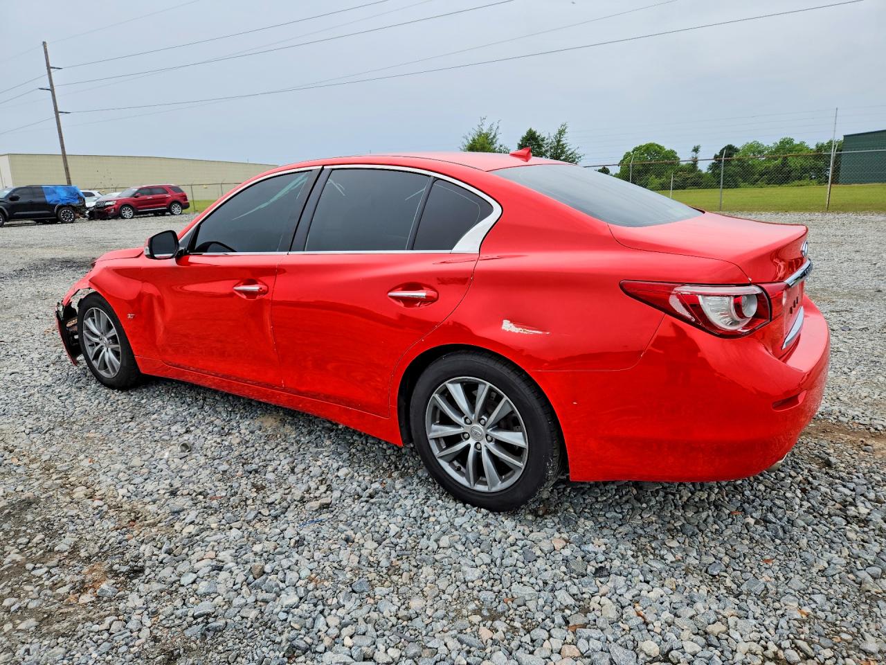2015 Infiniti Q50 Base Red vin: JN1BV7AP0FM337772