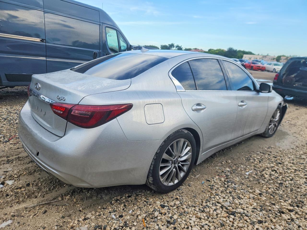 2015 Infiniti Q50 Premium Silver vin: JN1BV7AP0FM344978
