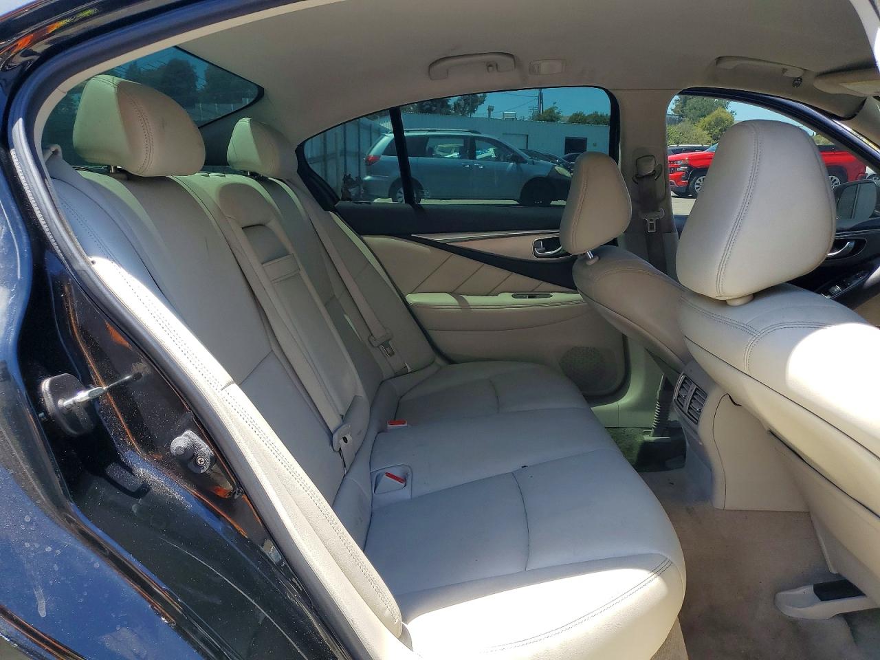 2015 Infiniti Q50 Base Black vin: JN1BV7AP0FM345483