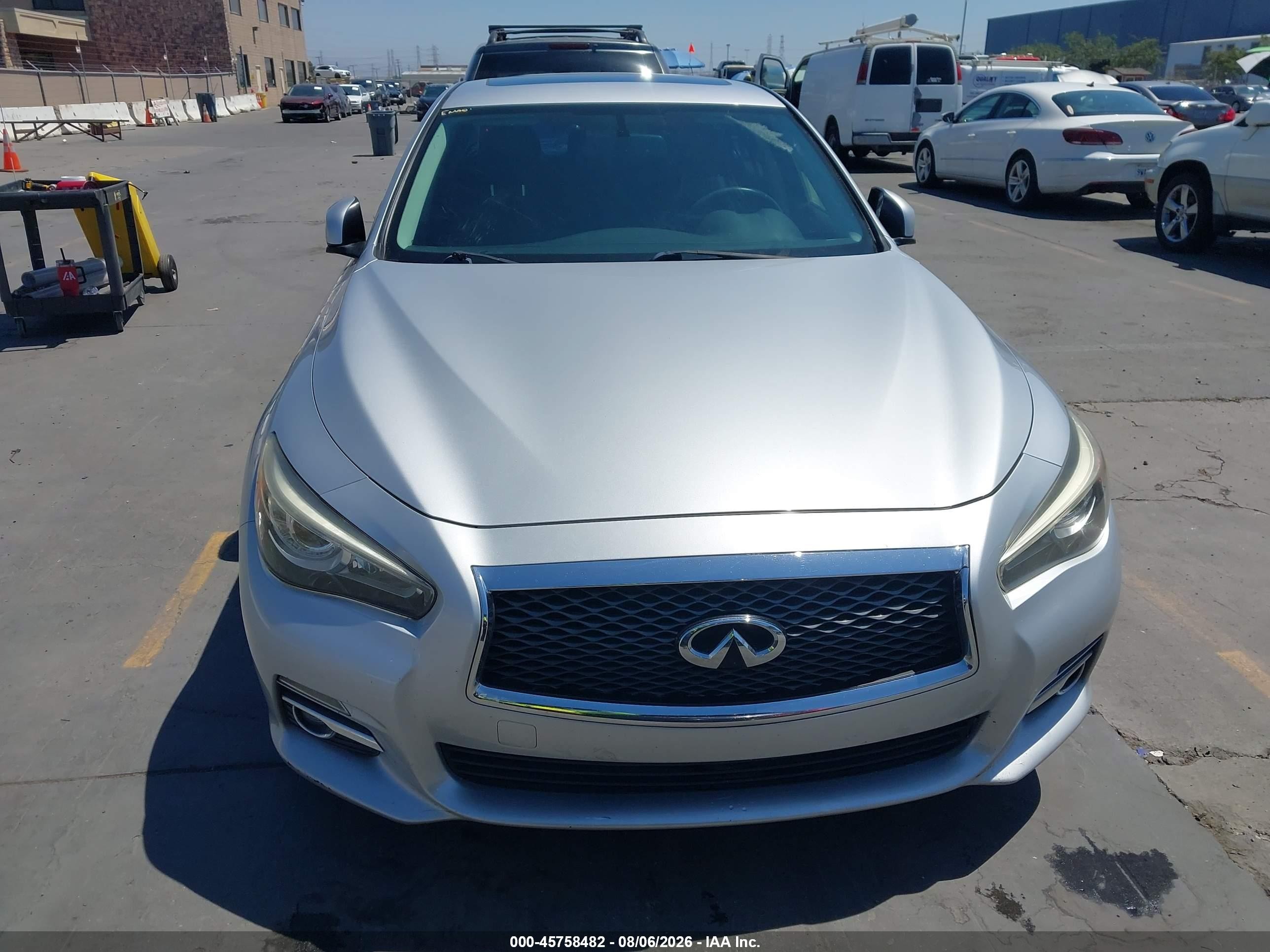 2015 Infiniti Q50 Premium Silver vin: JN1BV7AP0FM348349