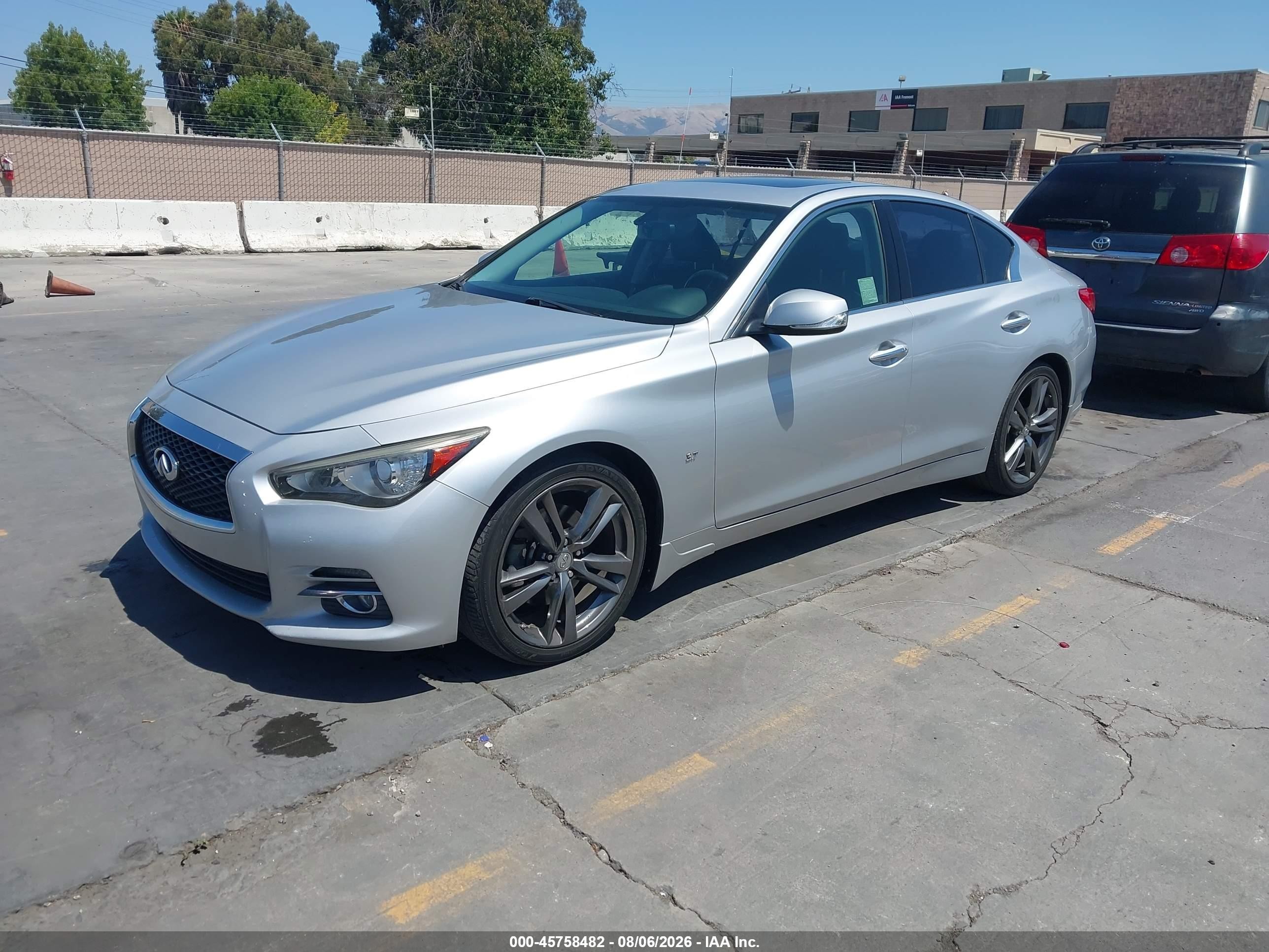 2015 Infiniti Q50 Premium Silver vin: JN1BV7AP0FM348349