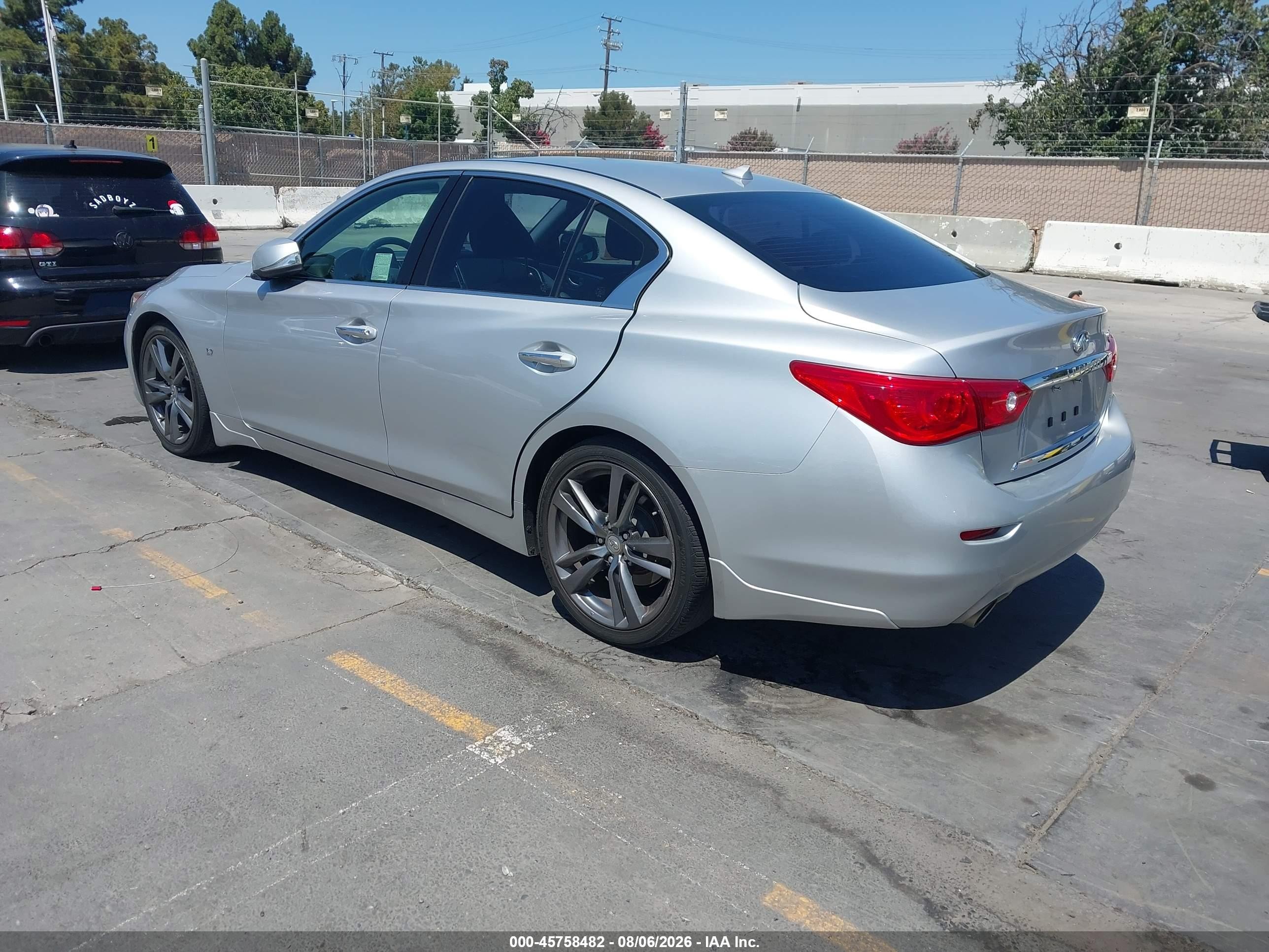 2015 Infiniti Q50 Premium Silver vin: JN1BV7AP0FM348349