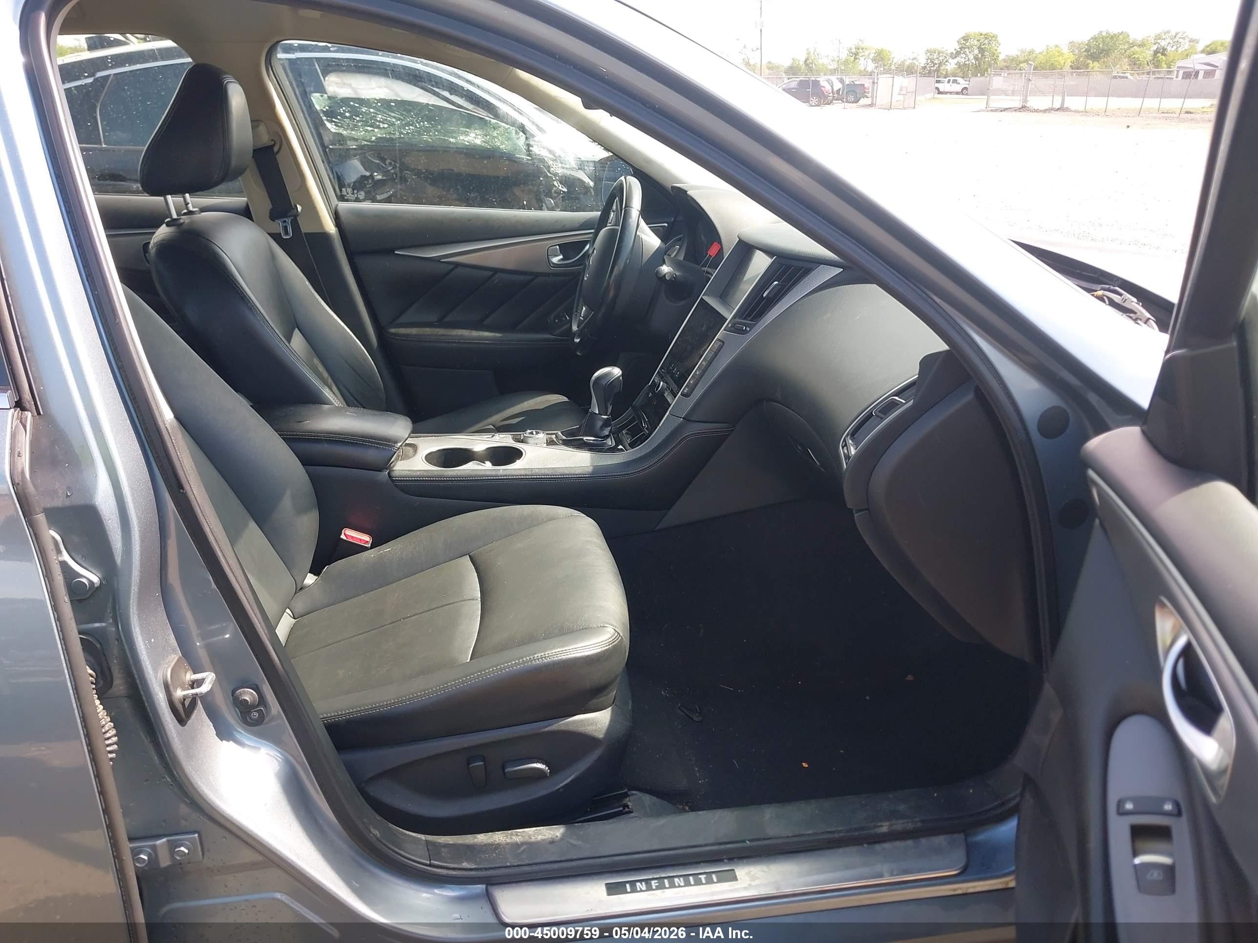 2015 Infiniti Q50   Light Blue vin: JN1BV7AP0FM350814