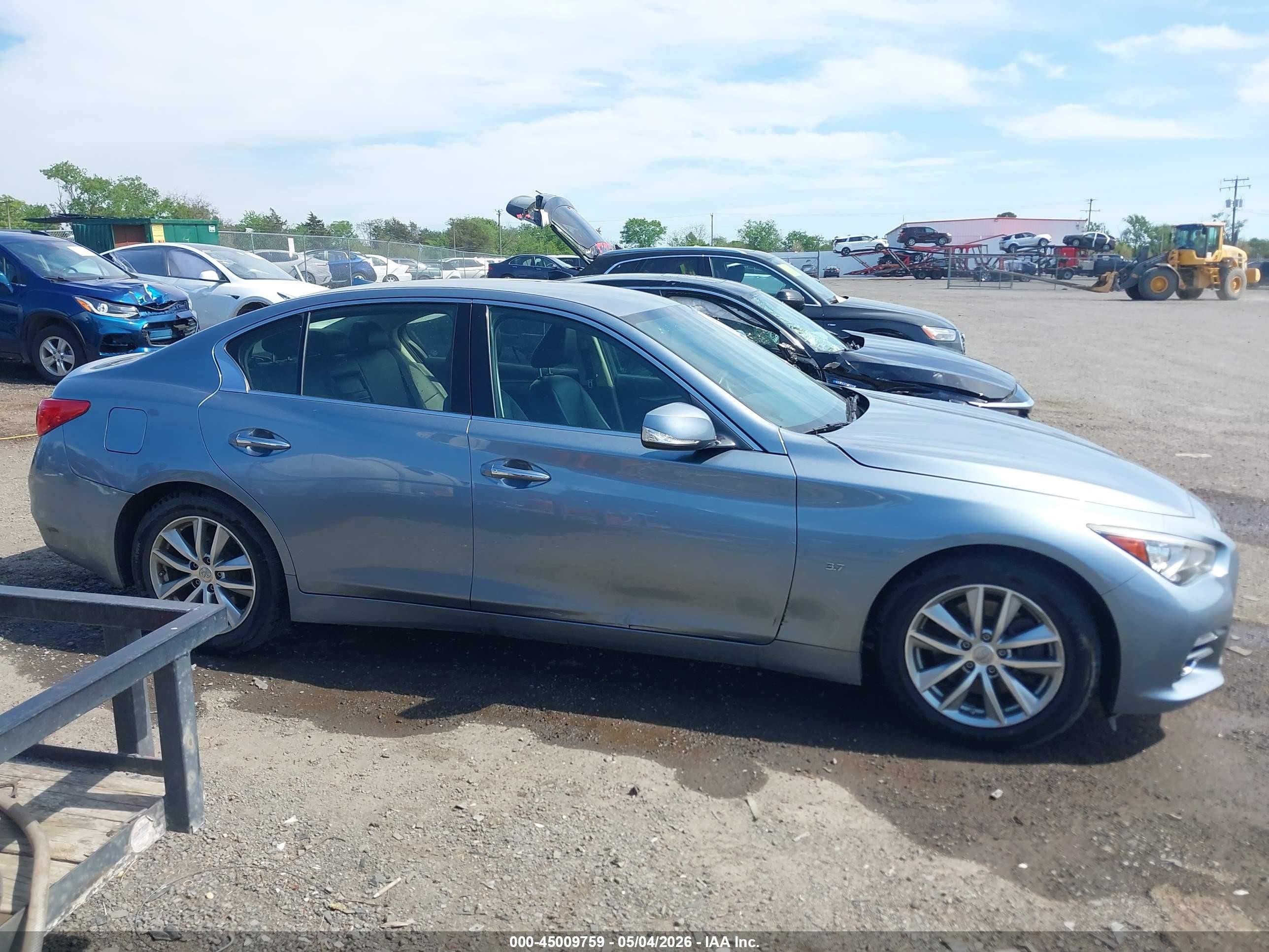 2015 Infiniti Q50   Light Blue vin: JN1BV7AP0FM350814