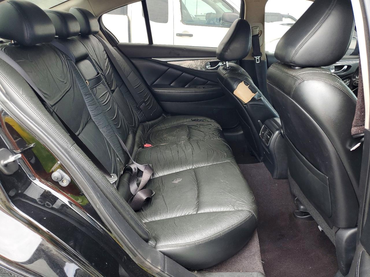 2014 Infiniti Q50 Base Black vin: JN1BV7AP1EM682467