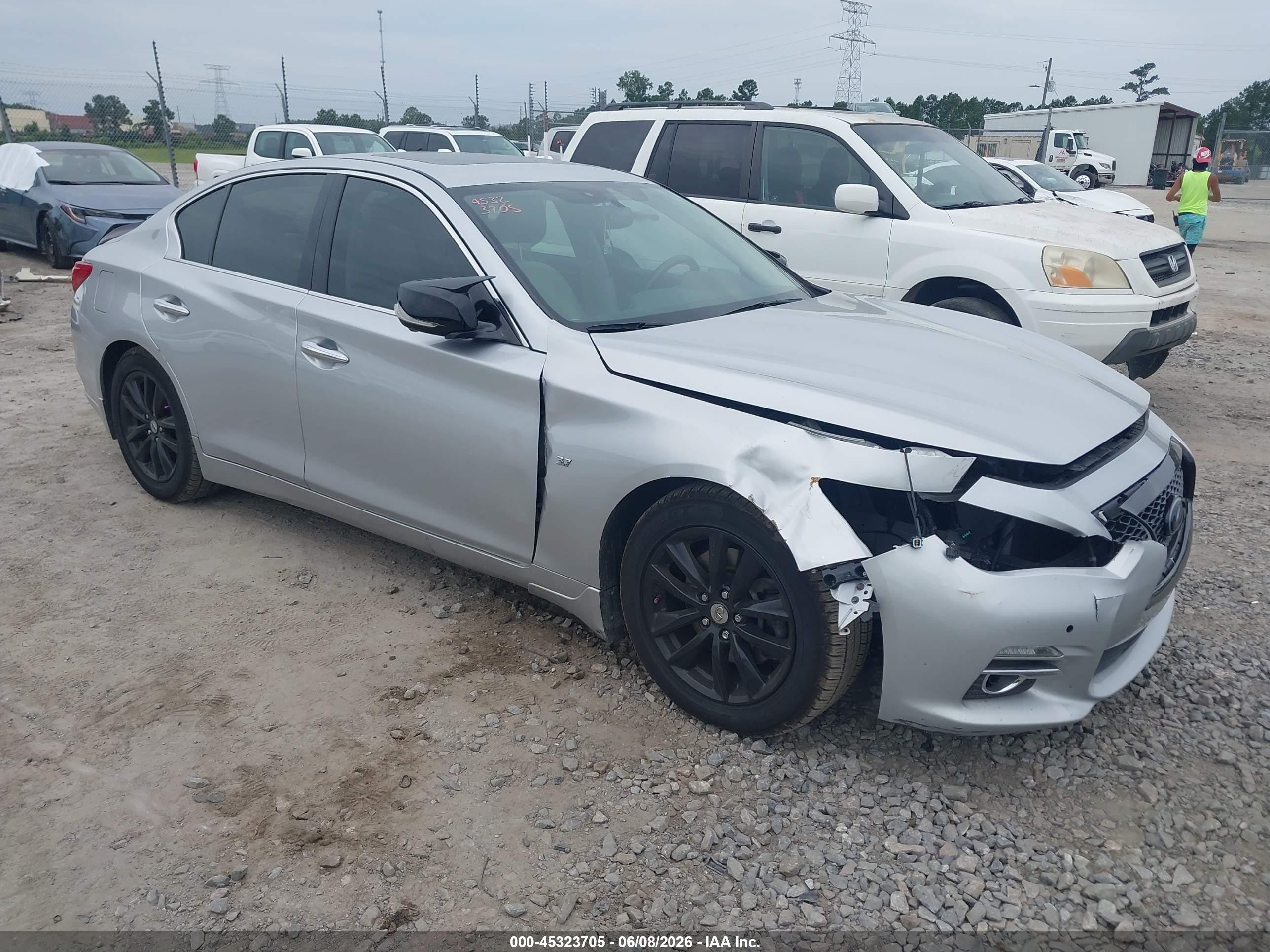 2014 Infiniti Q50 Premium Silver vin: JN1BV7AP1EM685269