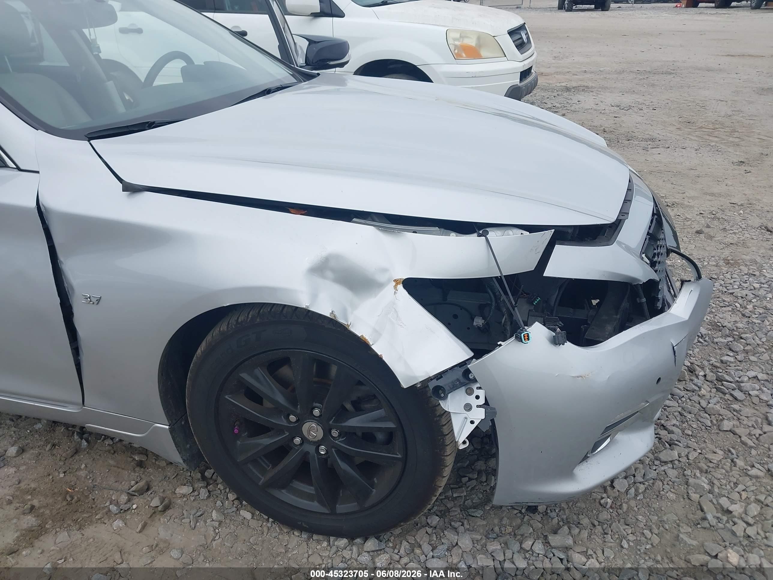 2014 Infiniti Q50 Premium Silver vin: JN1BV7AP1EM685269