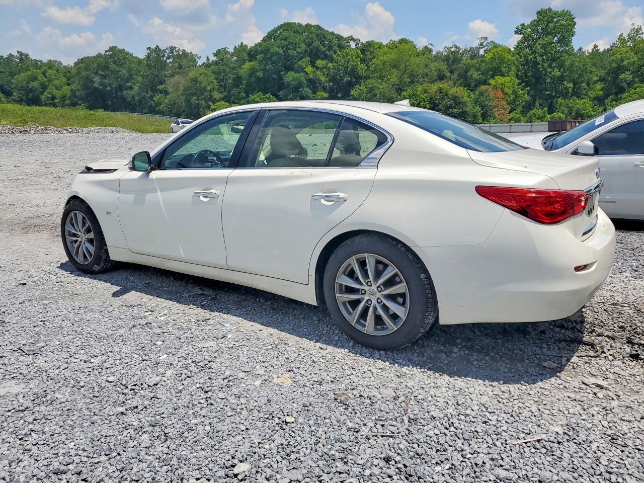 2014 Infiniti Q50 Base White vin: JN1BV7AP1EM688009