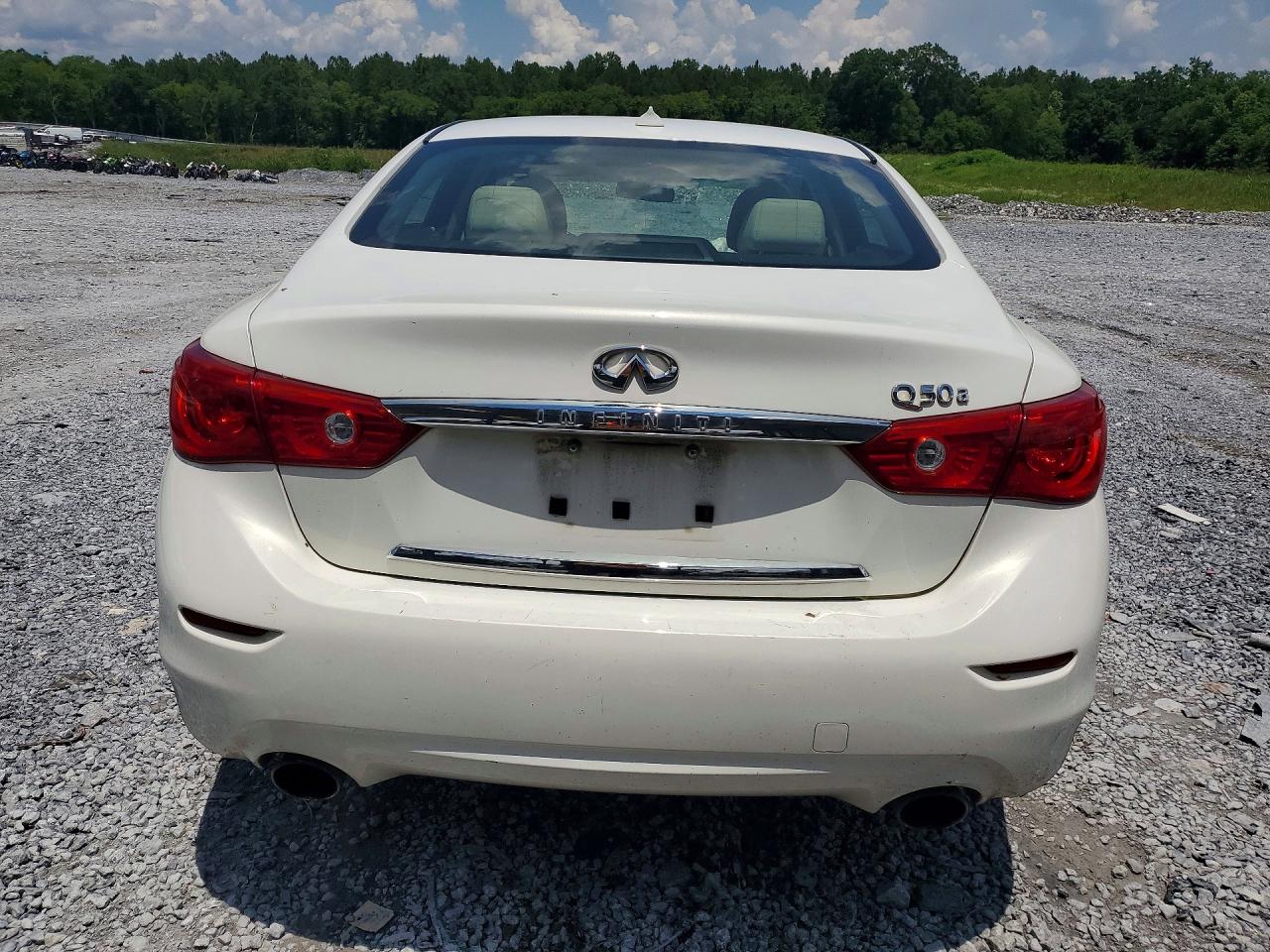 2014 Infiniti Q50 Base White vin: JN1BV7AP1EM688009