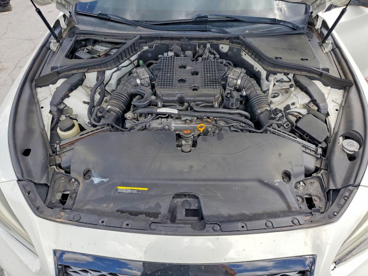 2014 Infiniti Q50 Base Белый vin: JN1BV7AP1EM692707
