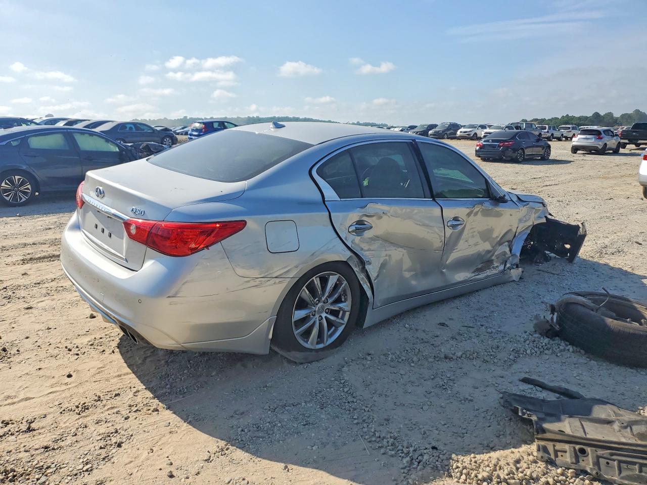 2015 Infiniti Q50 Premium Silver vin: JN1BV7AP1FM330359