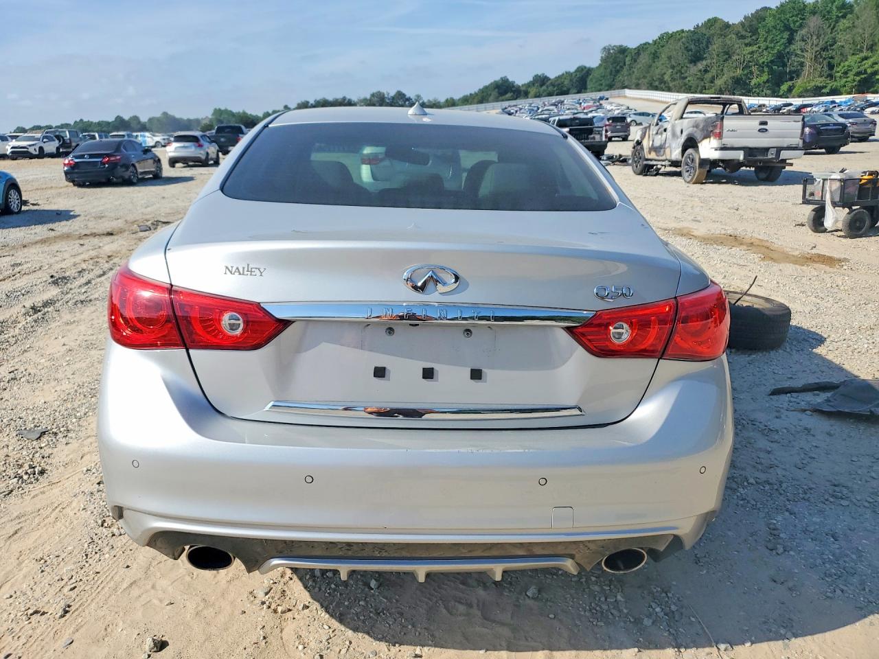 2015 Infiniti Q50 Premium Silver vin: JN1BV7AP1FM330359