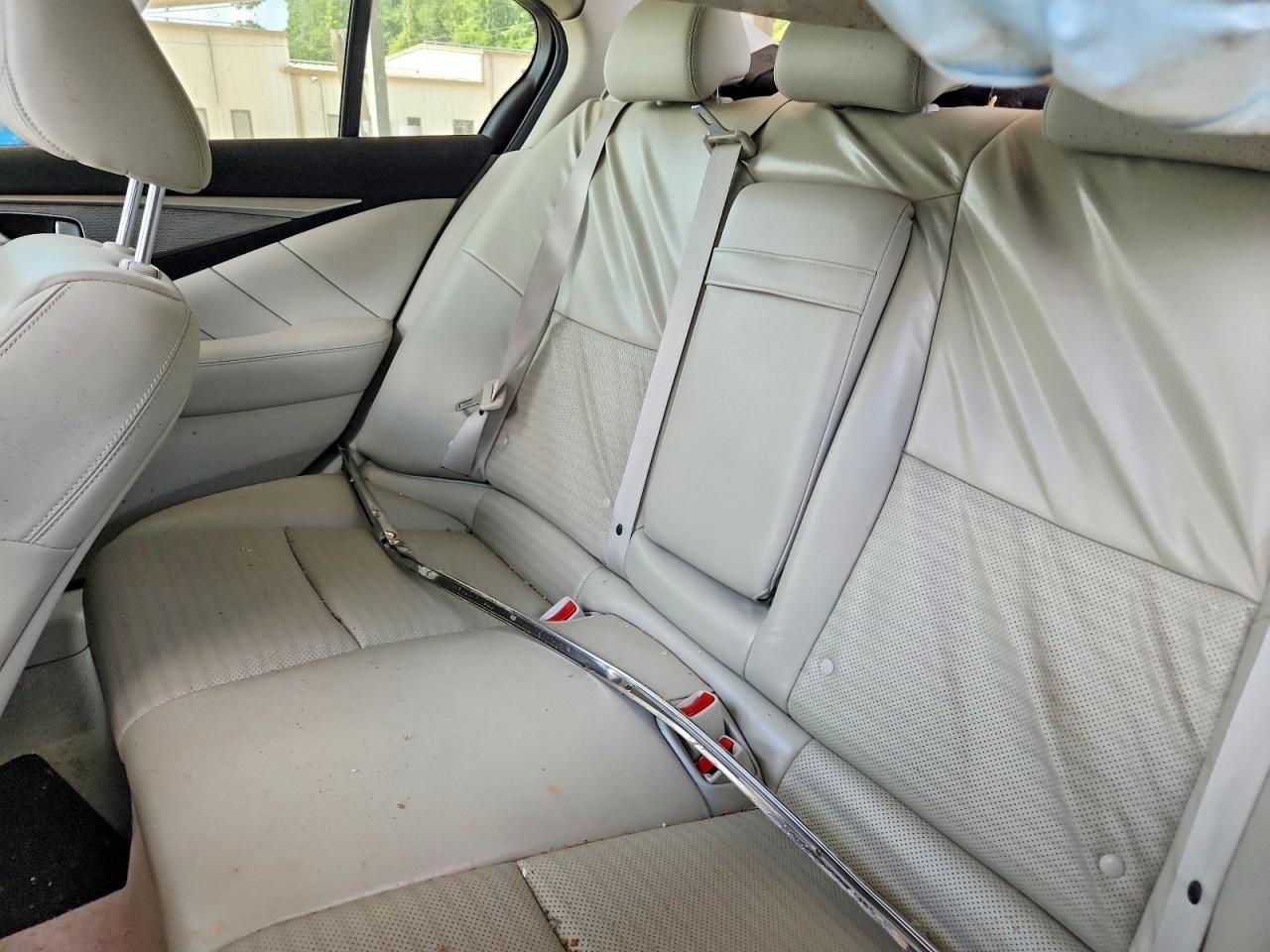 2015 Infiniti Q50 Sport White vin: JN1BV7AP1FM349901