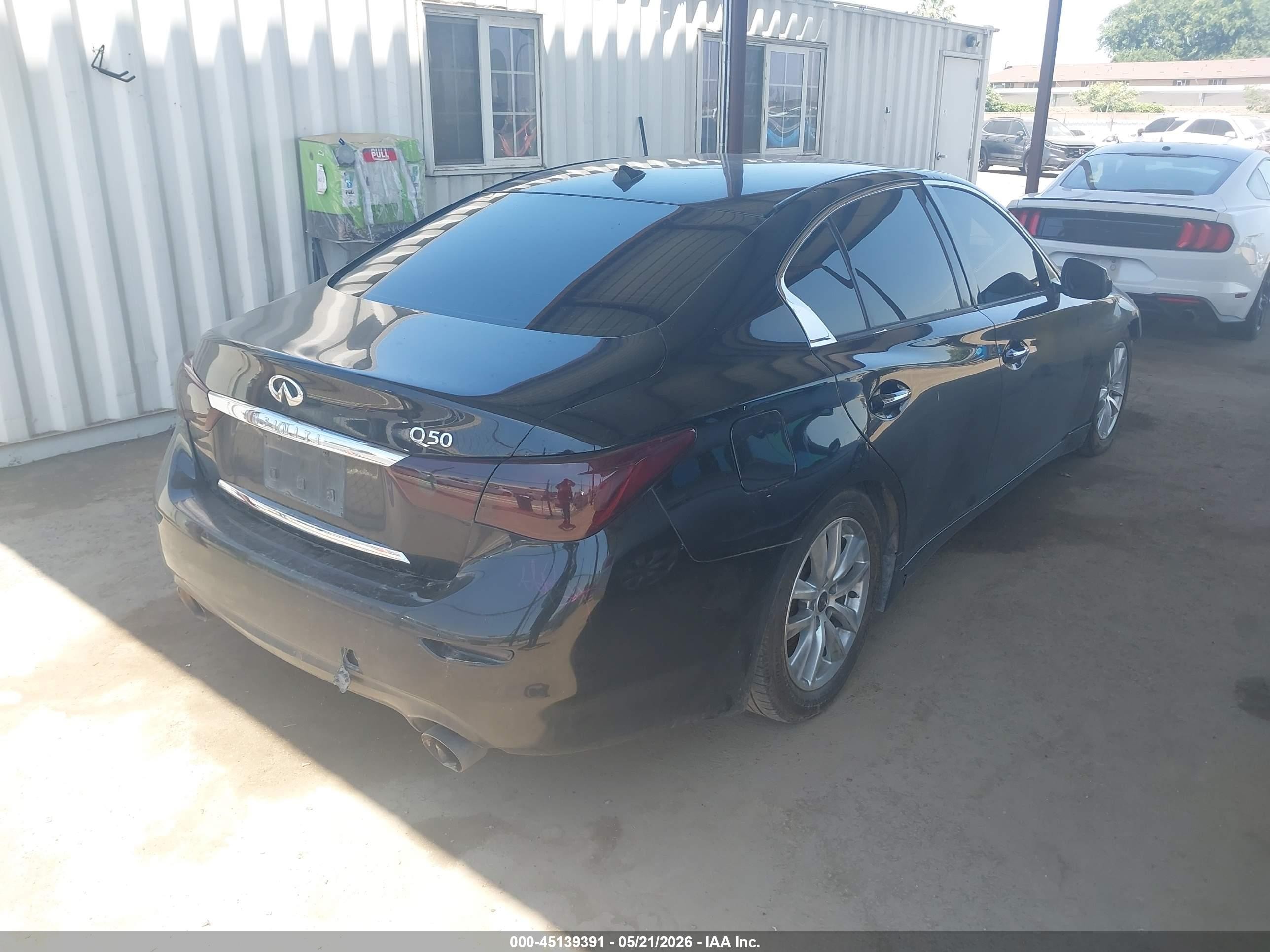 2015 Infiniti Q50 Premium Black vin: JN1BV7AP1FM350899