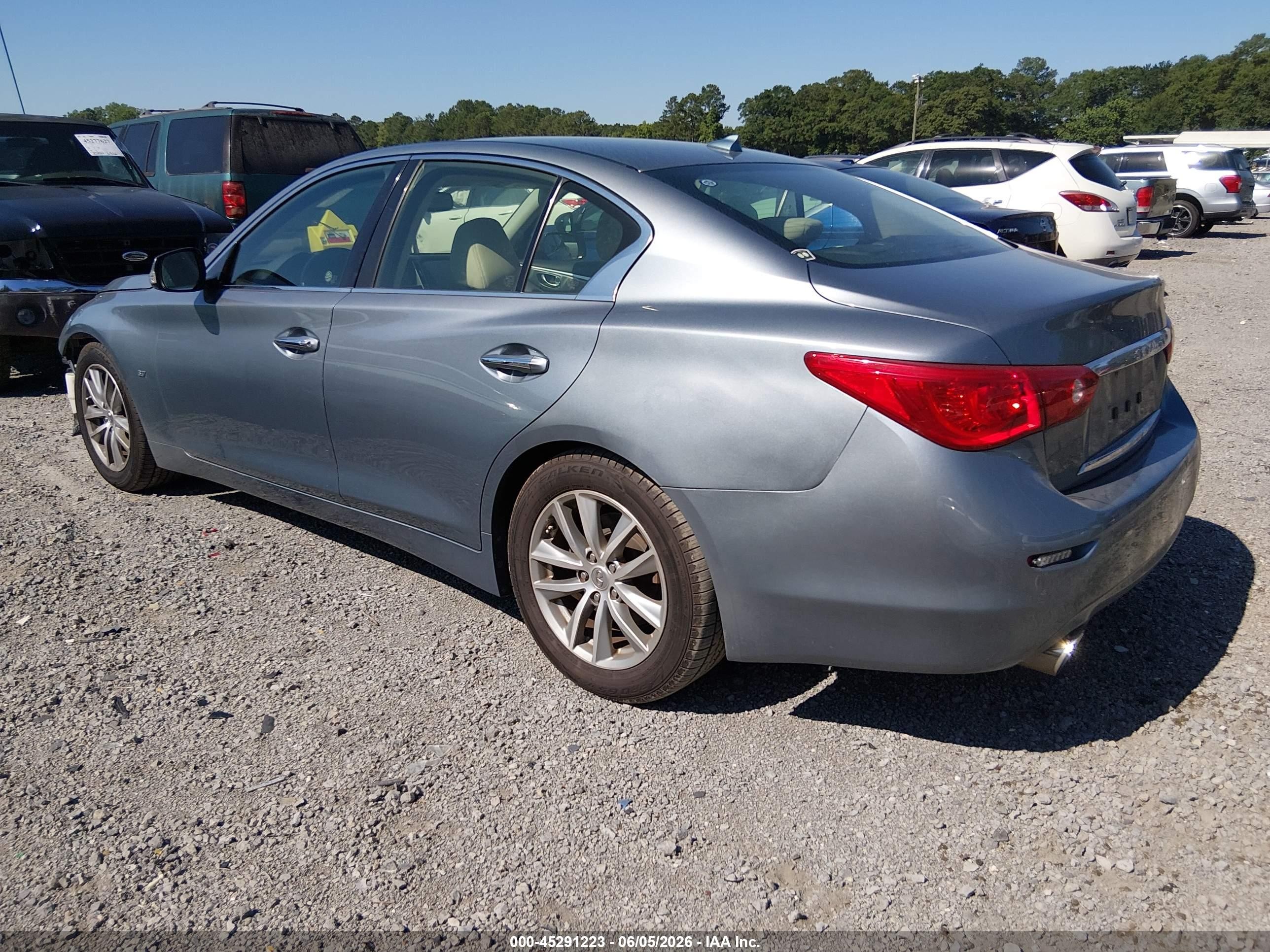 2015 Infiniti Q50 Premium Silver vin: JN1BV7AP1FM354015