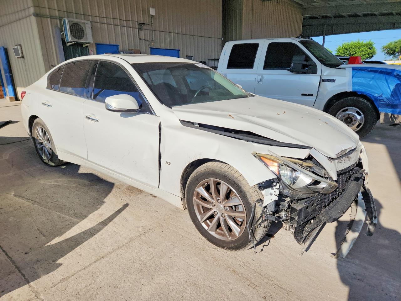 2015 Infiniti Q50 Base White vin: JN1BV7AP1FM356329