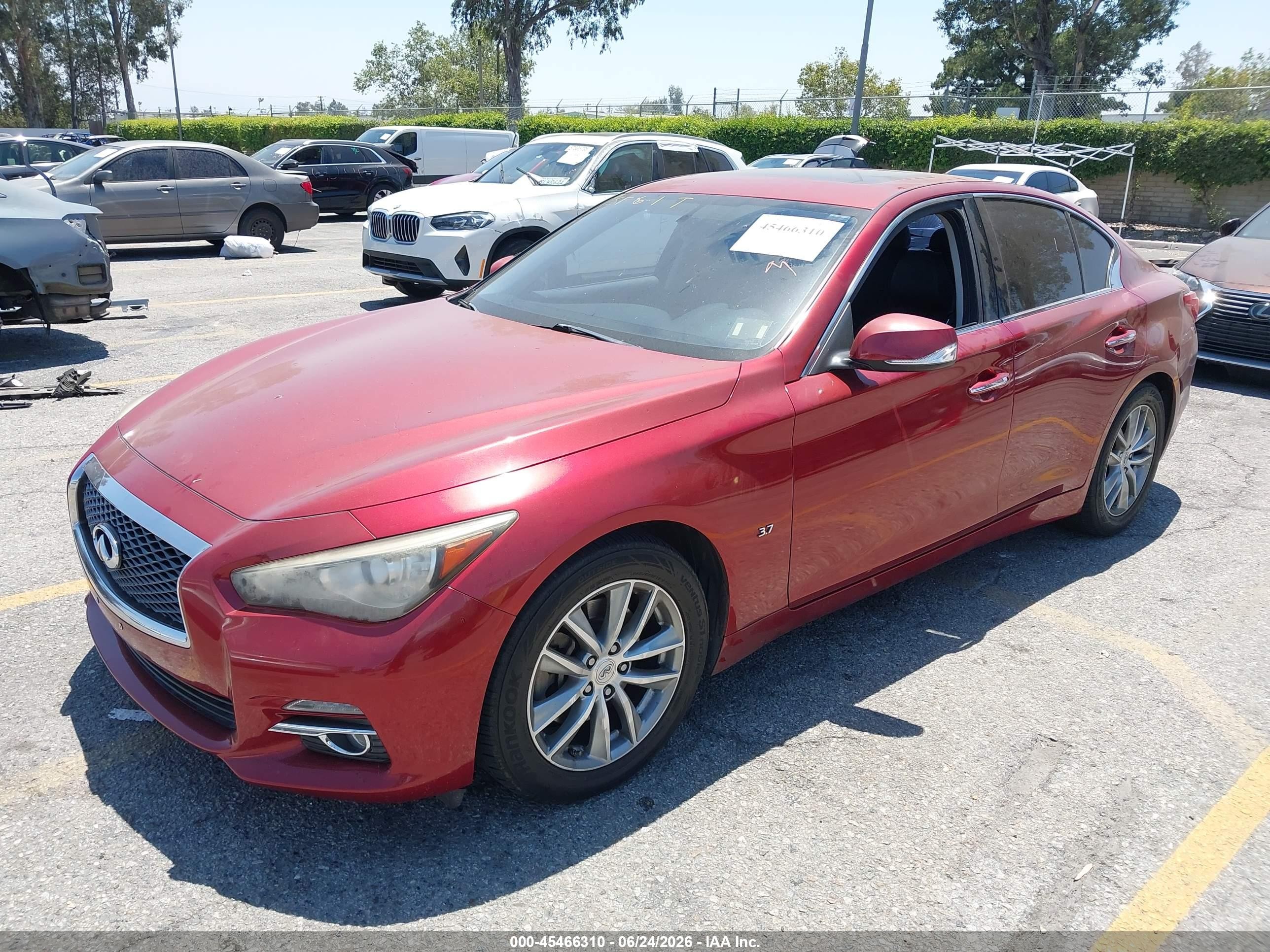 2014 Infiniti Q50 Premium Red vin: JN1BV7AP2EM671574