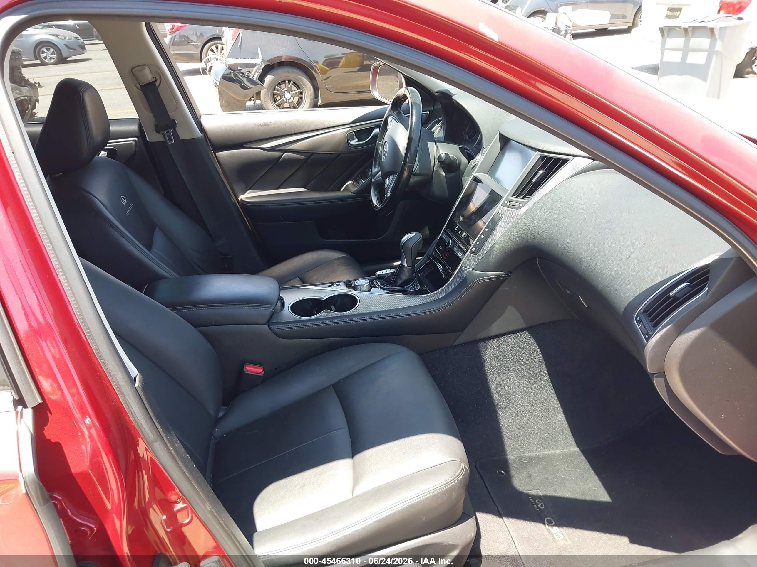 2014 Infiniti Q50 Premium Red vin: JN1BV7AP2EM671574
