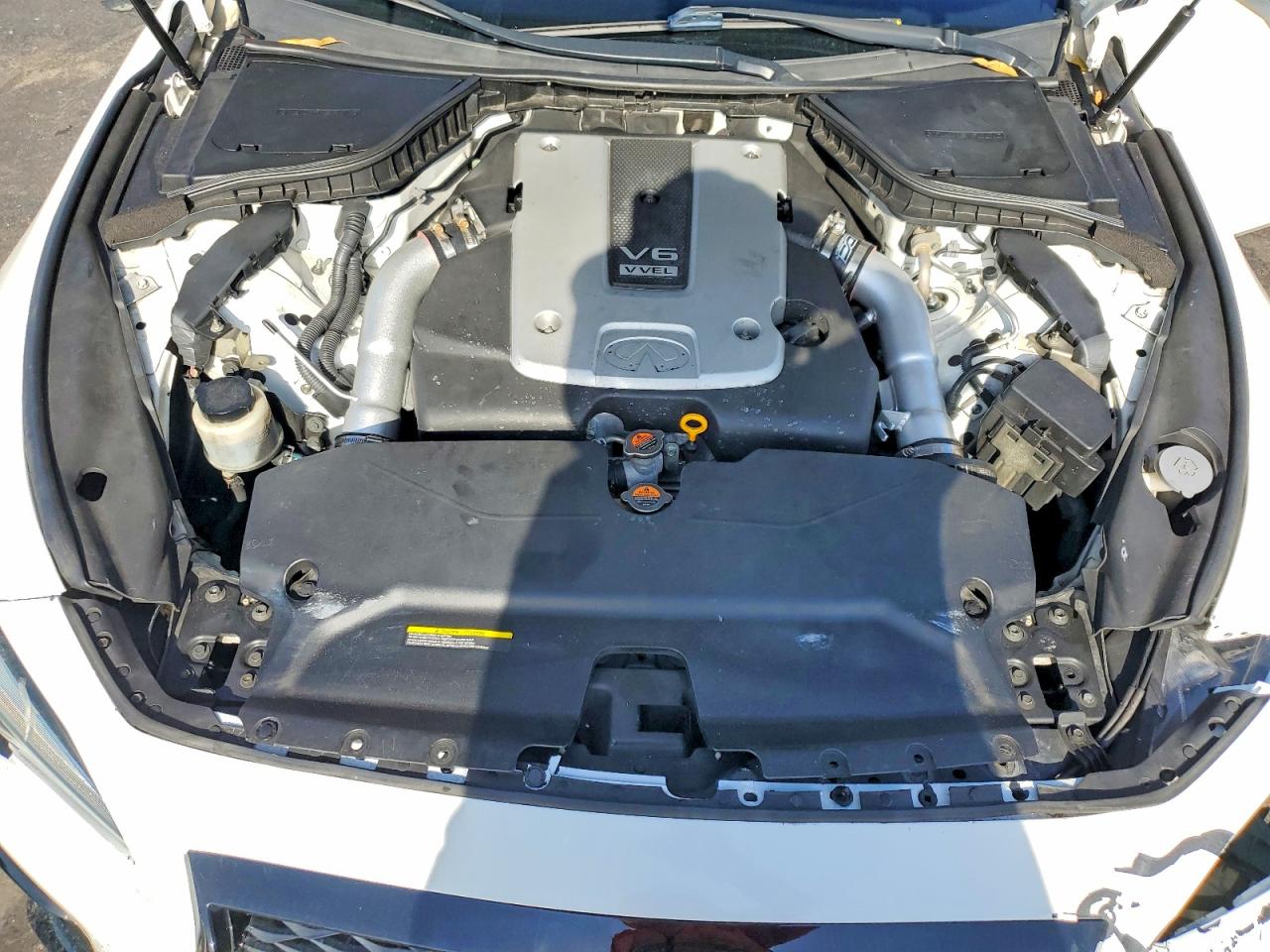 2014 Infiniti Q50 Base White vin: JN1BV7AP2EM671929