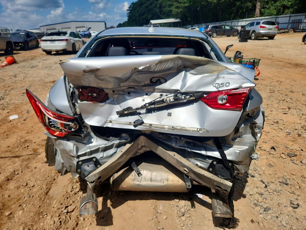 2014 Infiniti Q50 Premium Silver vin: JN1BV7AP2EM672675
