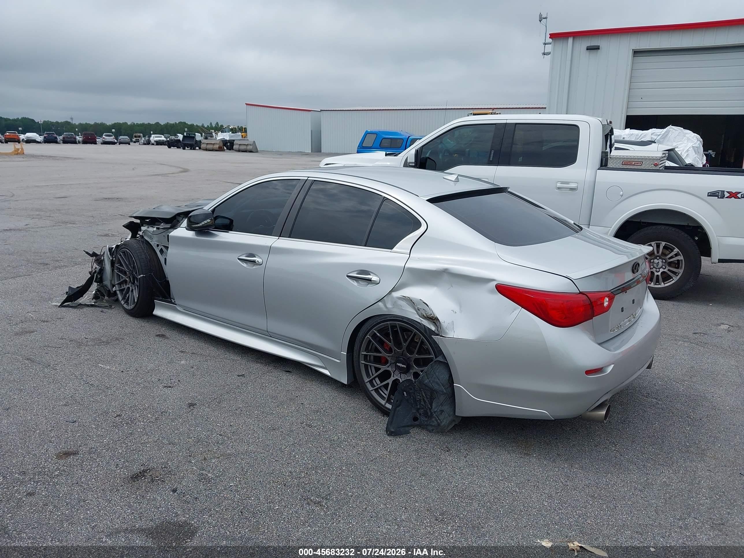 2014 Infiniti Q50 Premium Серебряный vin: JN1BV7AP2EM675253