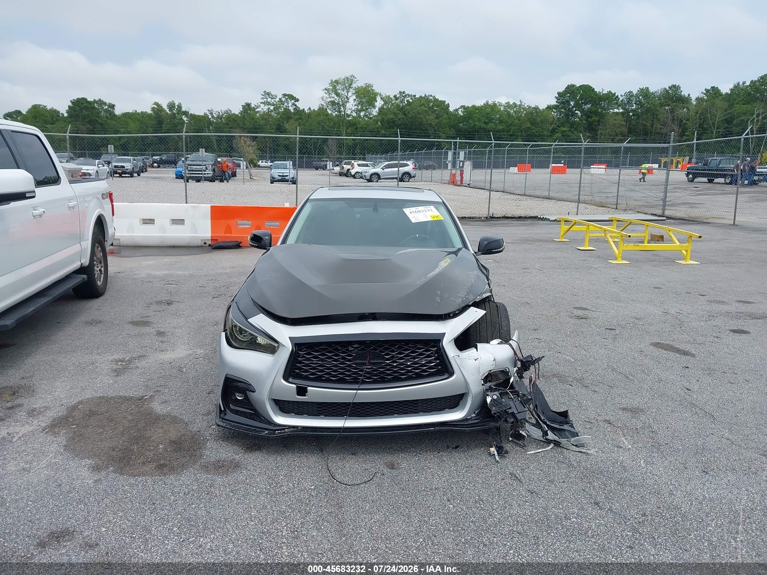 2014 Infiniti Q50 Premium Серебряный vin: JN1BV7AP2EM675253