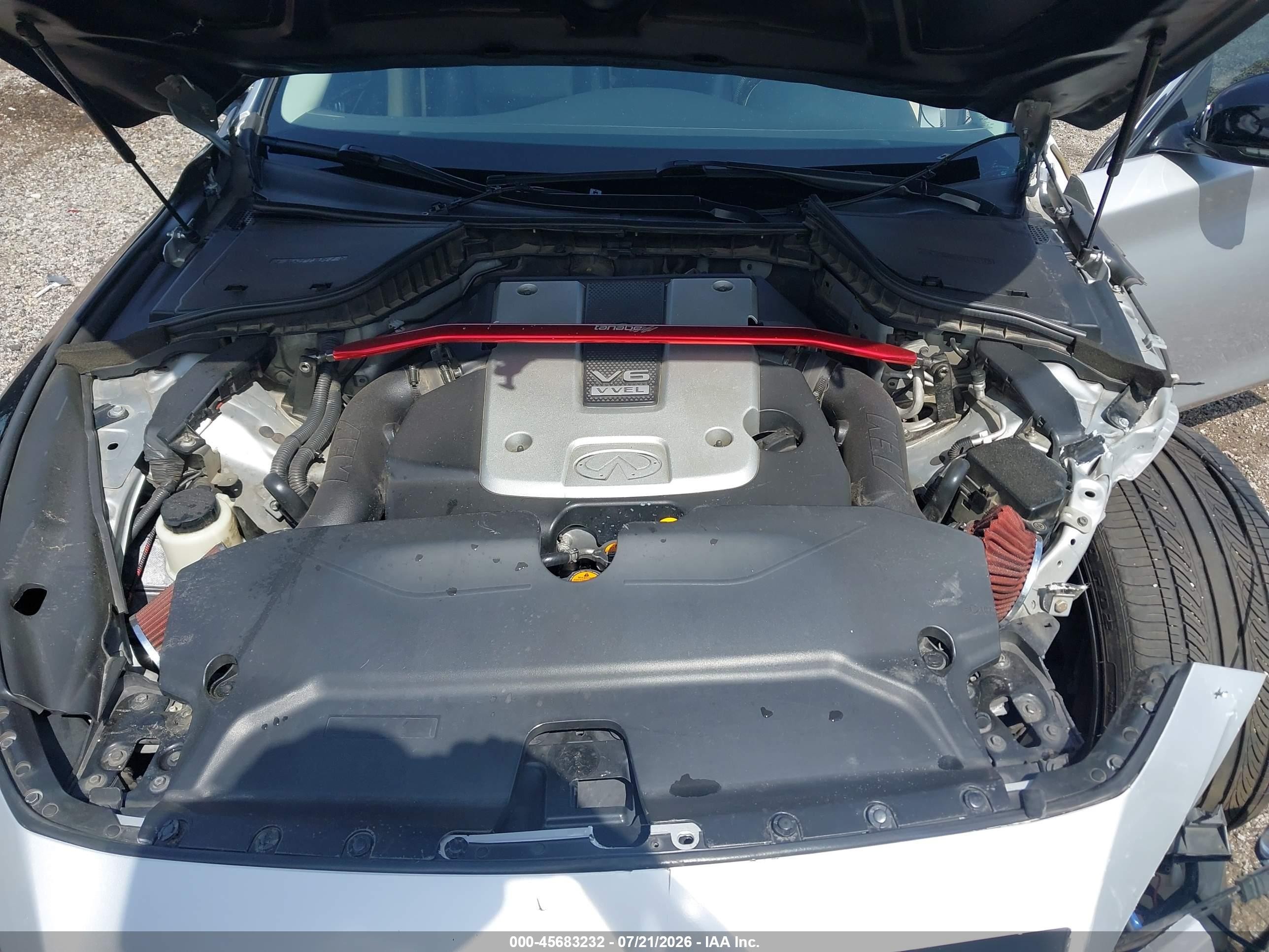 2014 Infiniti Q50 Premium Серебряный vin: JN1BV7AP2EM675253
