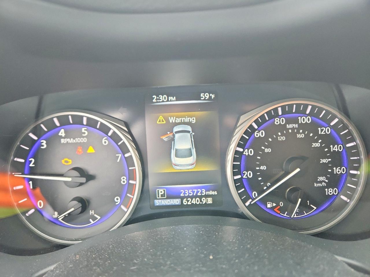 2014 Infiniti Q50 Premium Черный vin: JN1BV7AP2EM682672