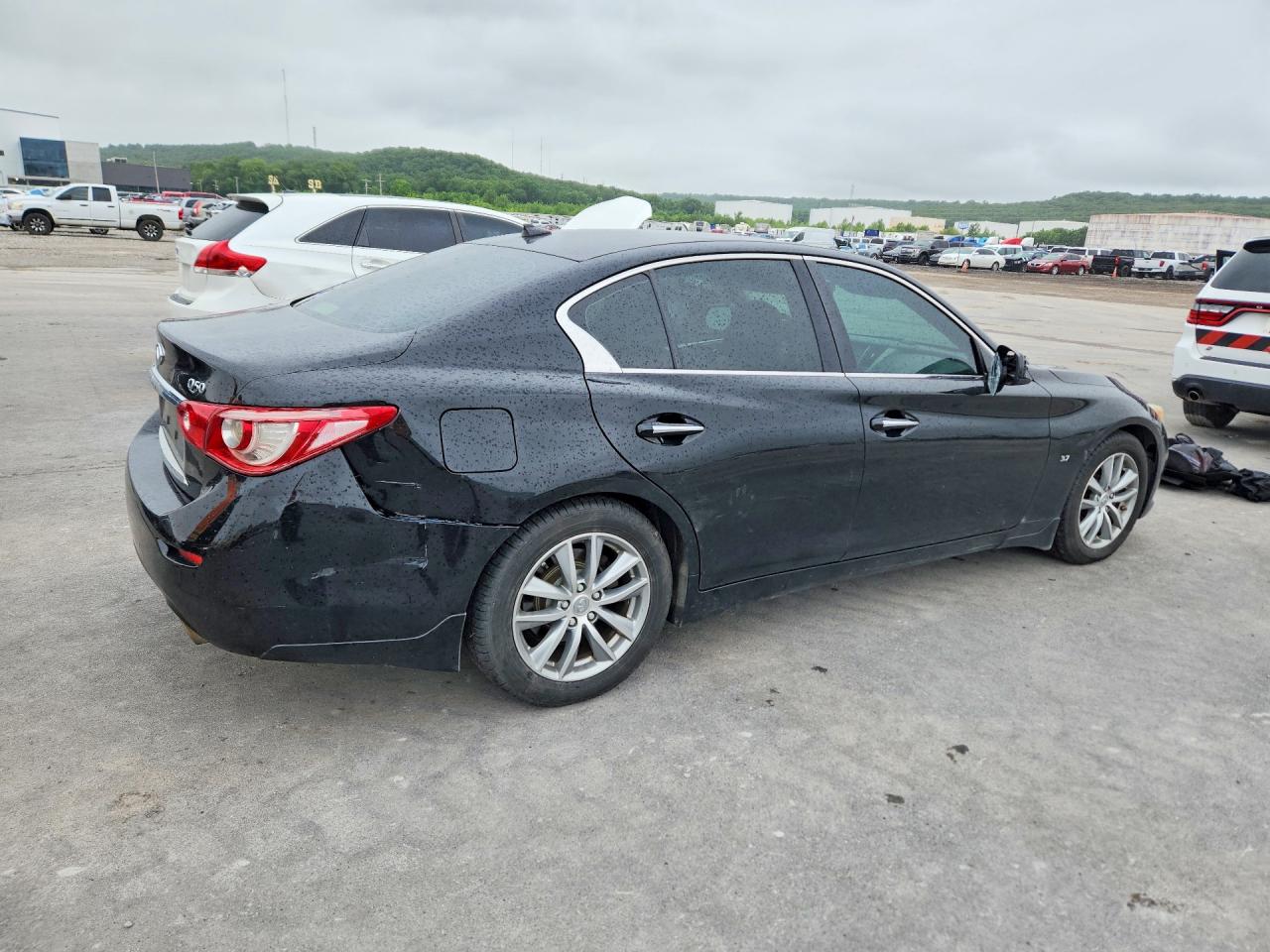 2014 Infiniti Q50 Premium Черный vin: JN1BV7AP2EM682672