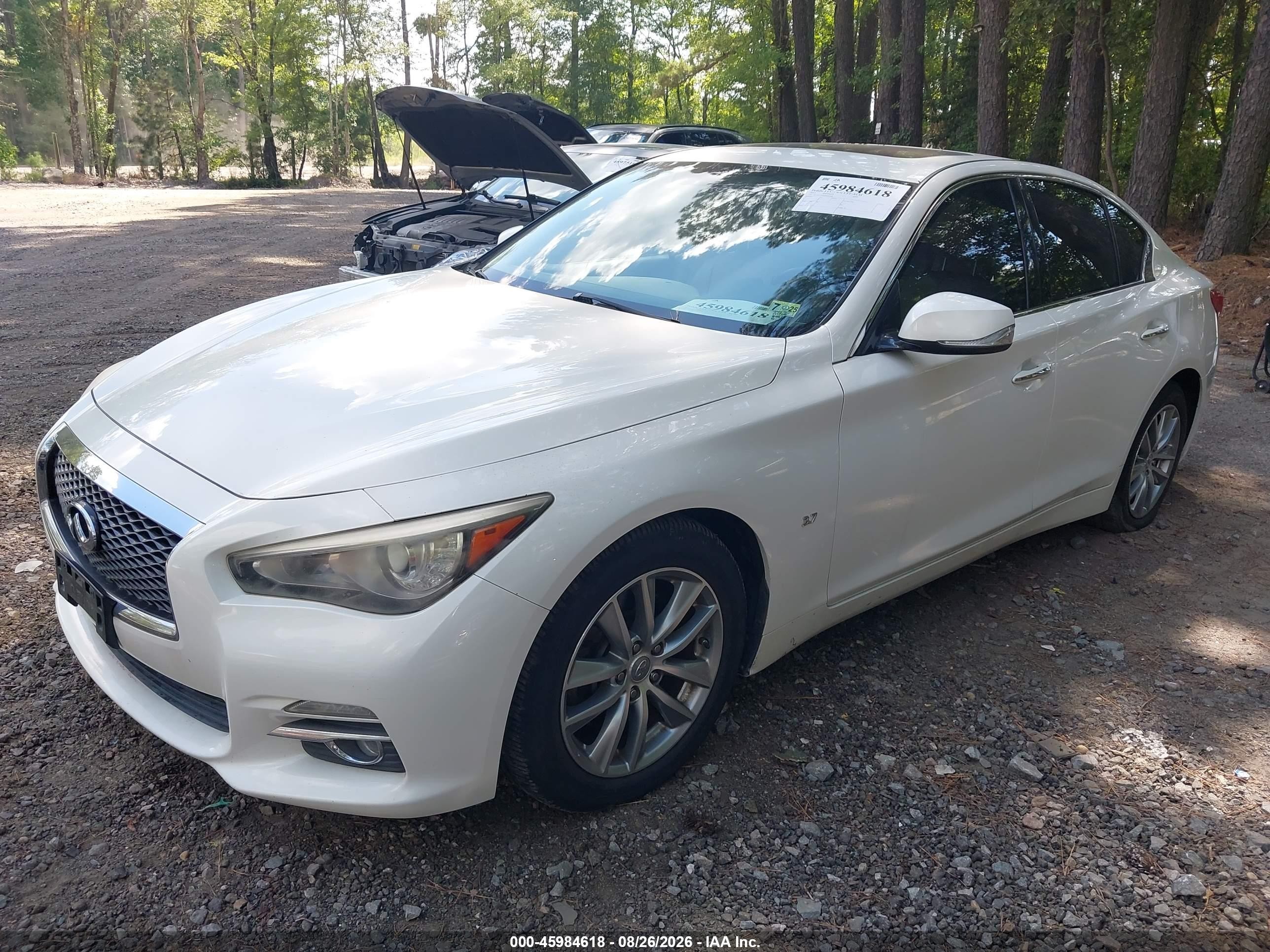 2014 Infiniti Q50 Premium/sport Белый vin: JN1BV7AP2EM683868