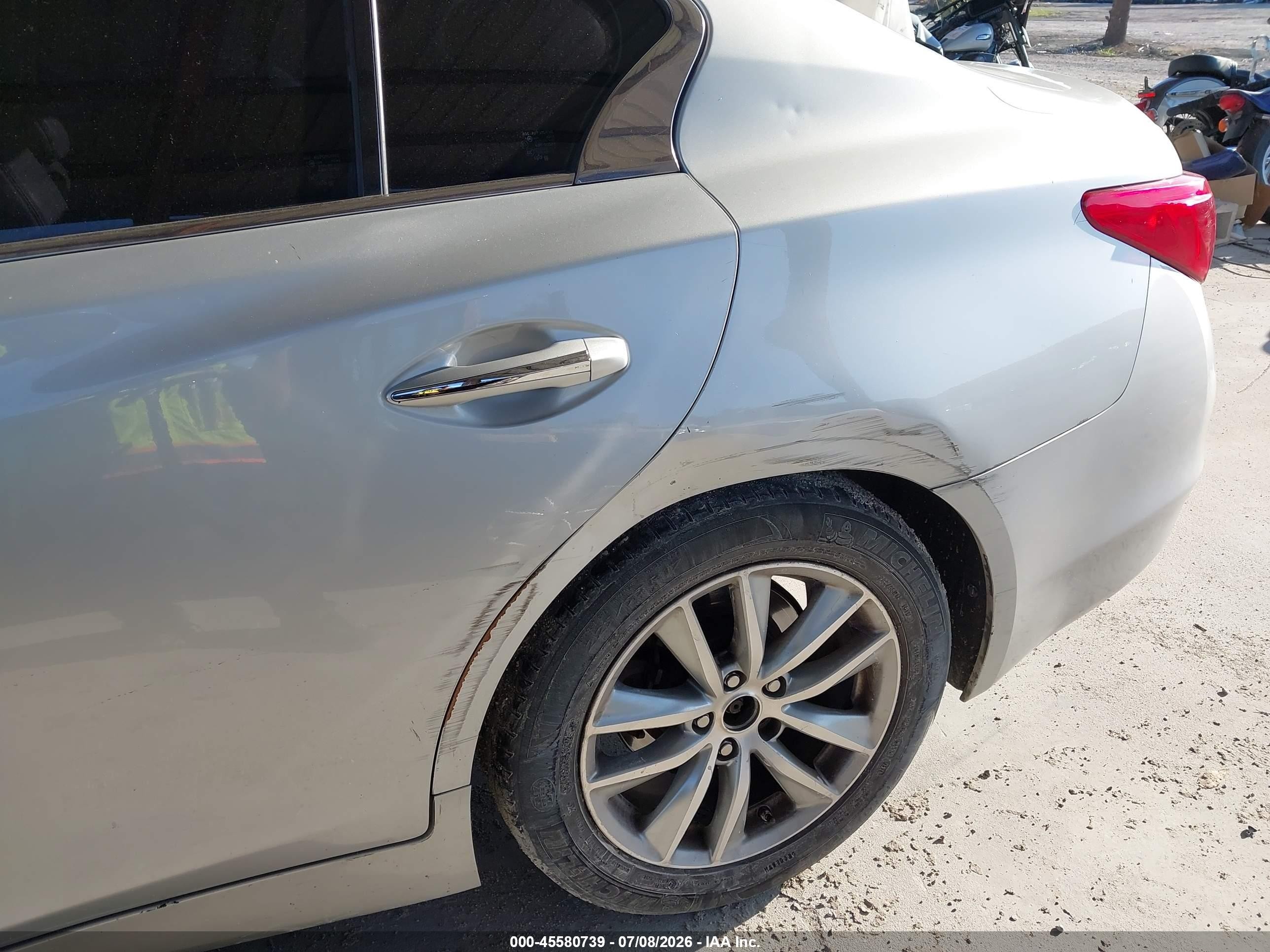 2014 Infiniti Q50 Premium/sport Серебряный vin: JN1BV7AP2EM686091