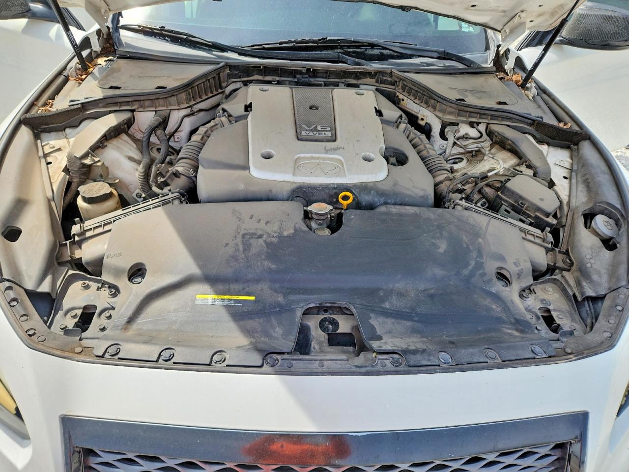 2014 Infiniti Q50 Premium White vin: JN1BV7AP2EM690352