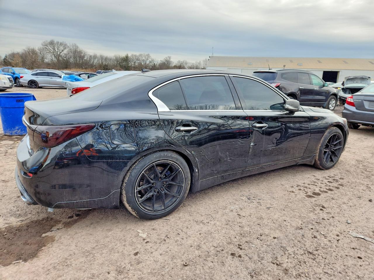 2015 Infiniti Q50 Premium Черный vin: JN1BV7AP2FM330323