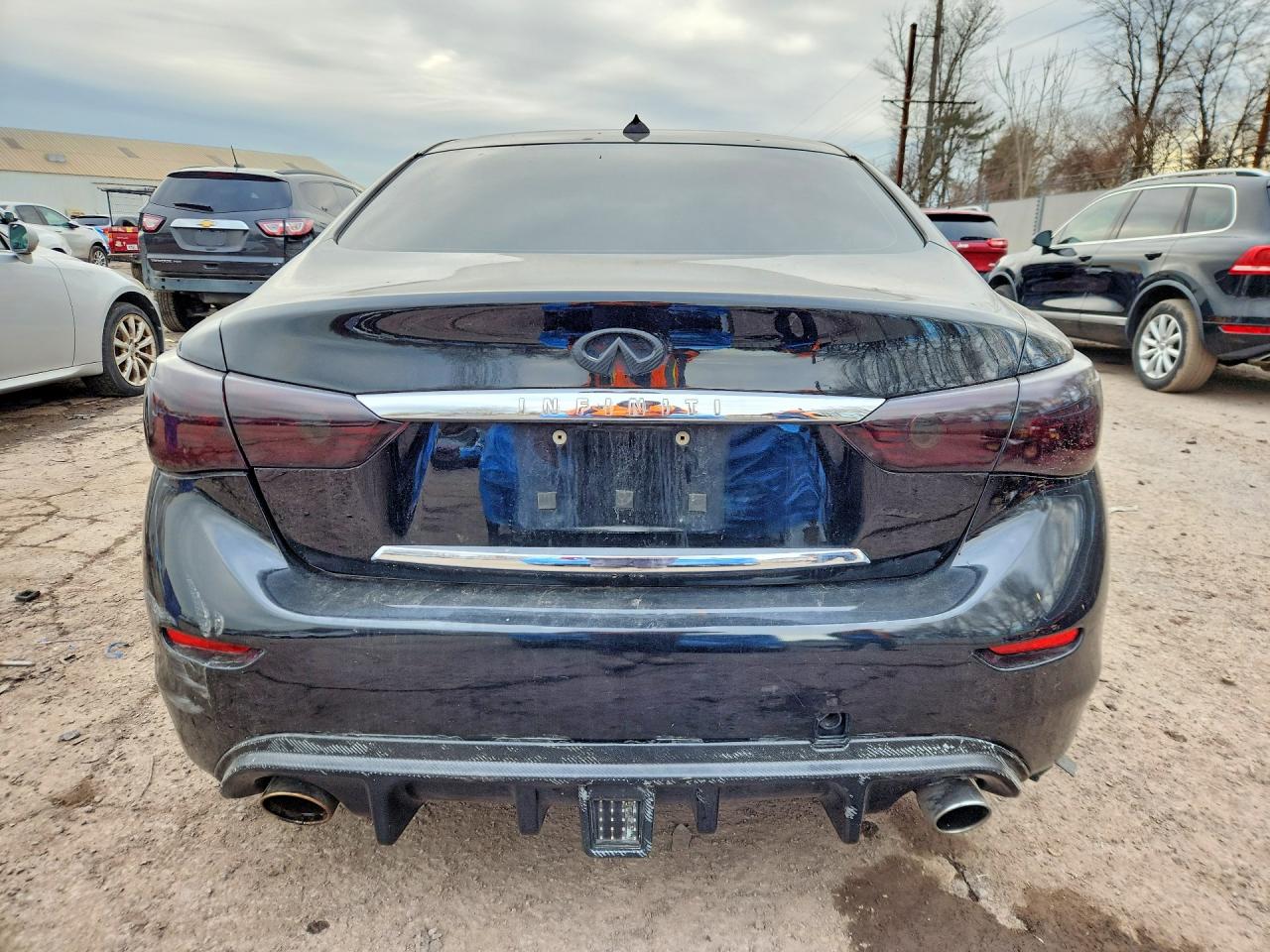 2015 Infiniti Q50 Premium Черный vin: JN1BV7AP2FM330323
