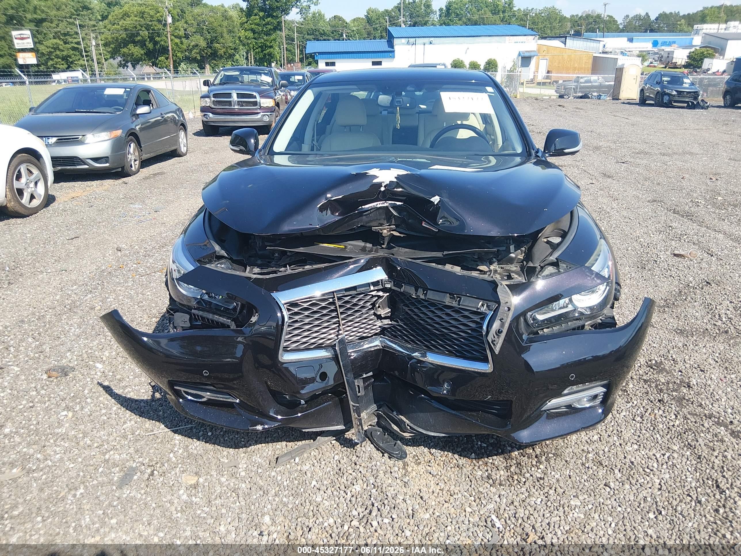 2015 Infiniti Q50 Premium Black vin: JN1BV7AP2FM335974