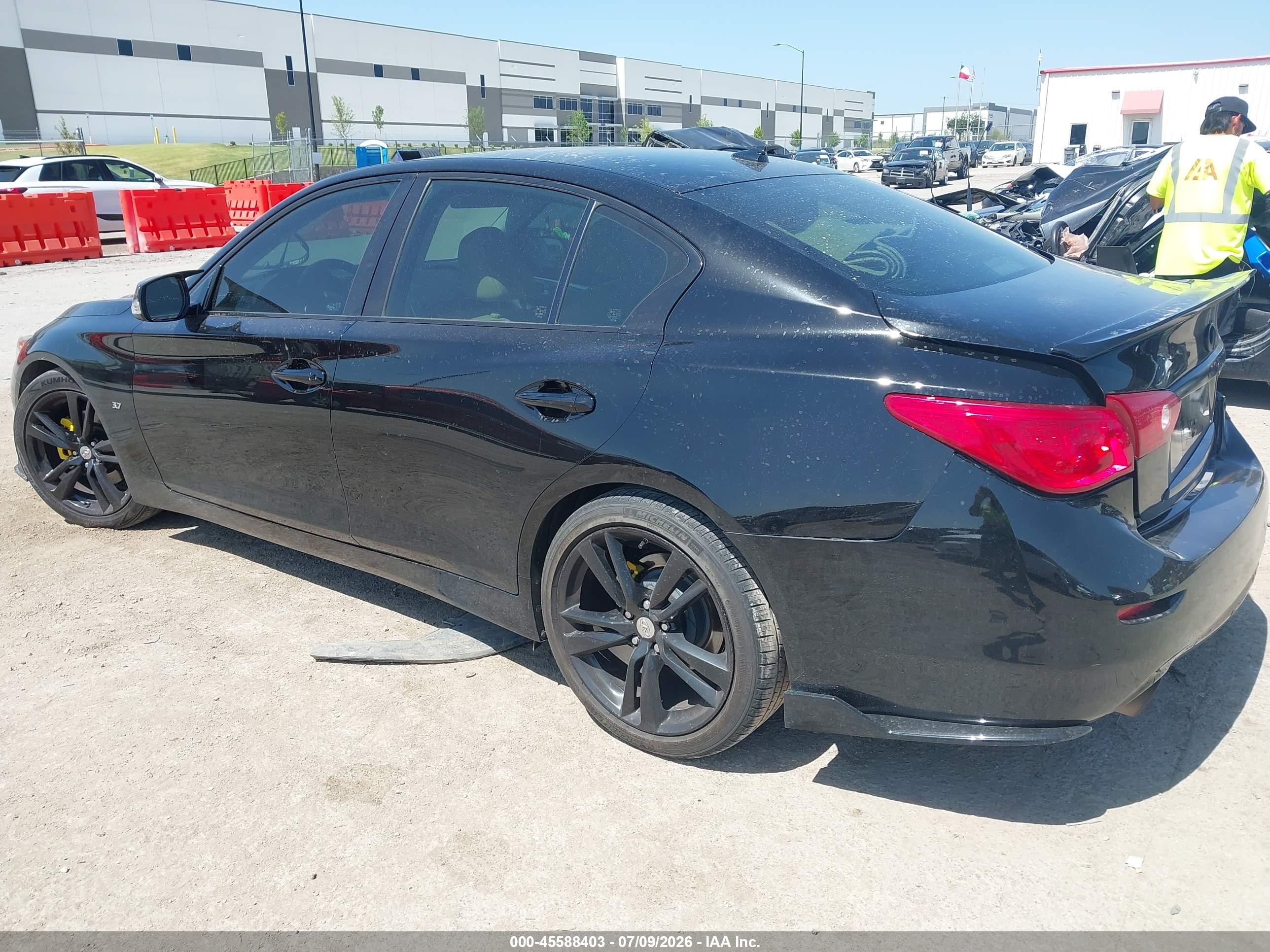 2015 Infiniti Q50 Premium Black vin: JN1BV7AP2FM342813