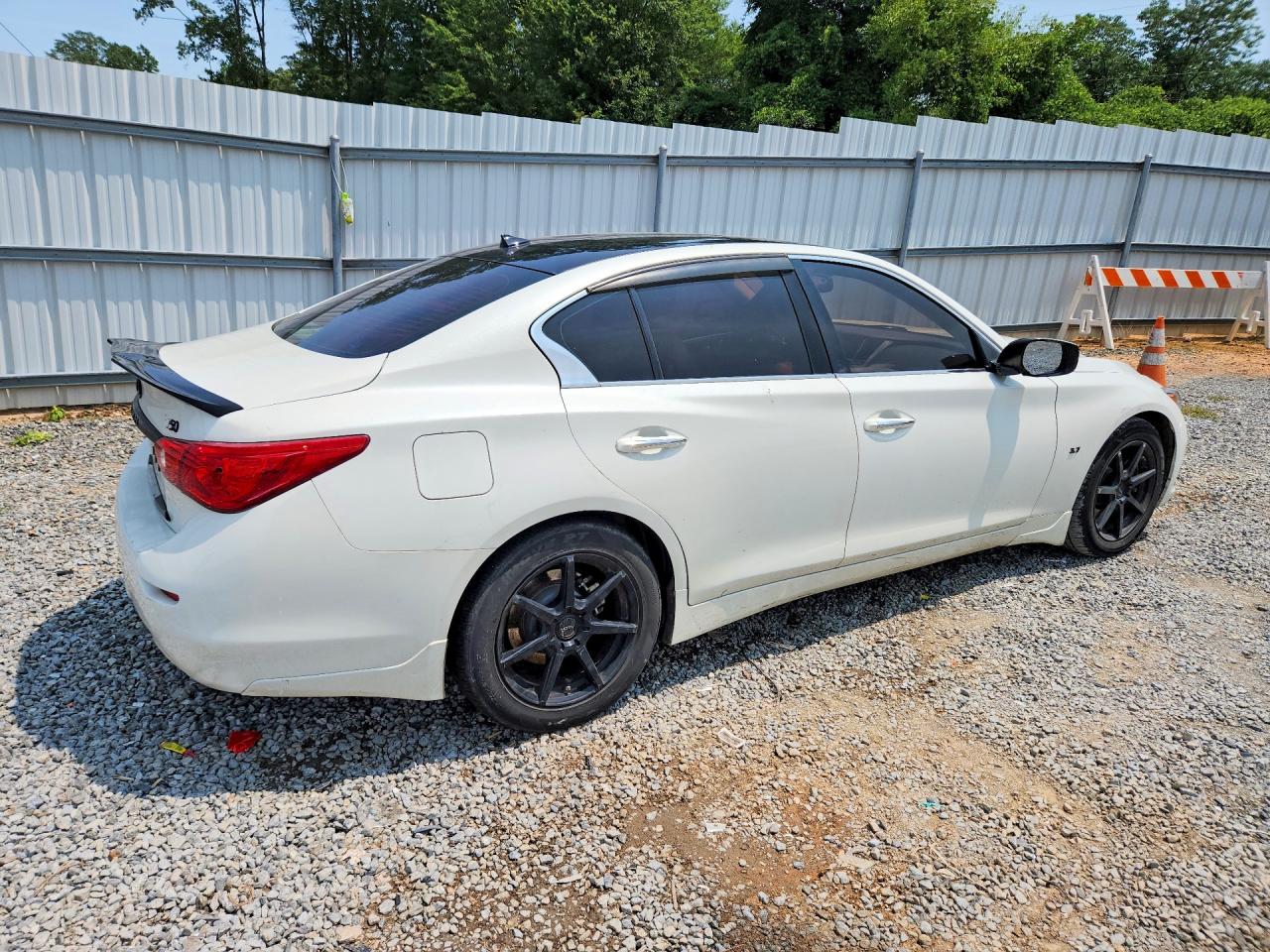 2015 Infiniti Q50 Premium White vin: JN1BV7AP2FM343301