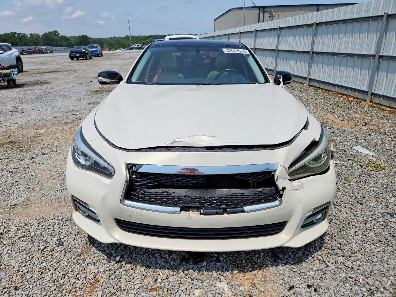 2015 Infiniti Q50 Premium White vin: JN1BV7AP2FM343301