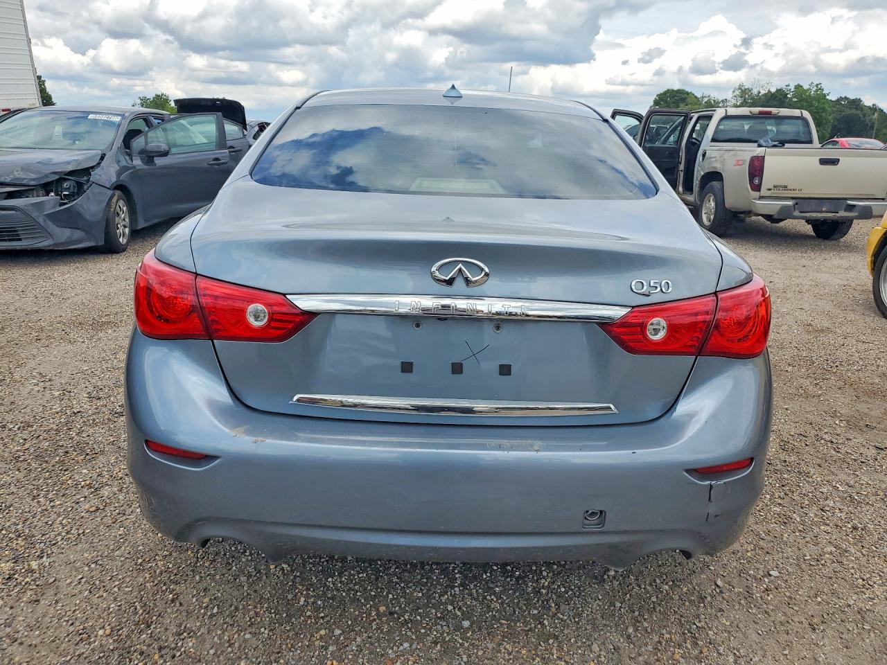 2015 Infiniti Q50 Premium Blue vin: JN1BV7AP2FM346831